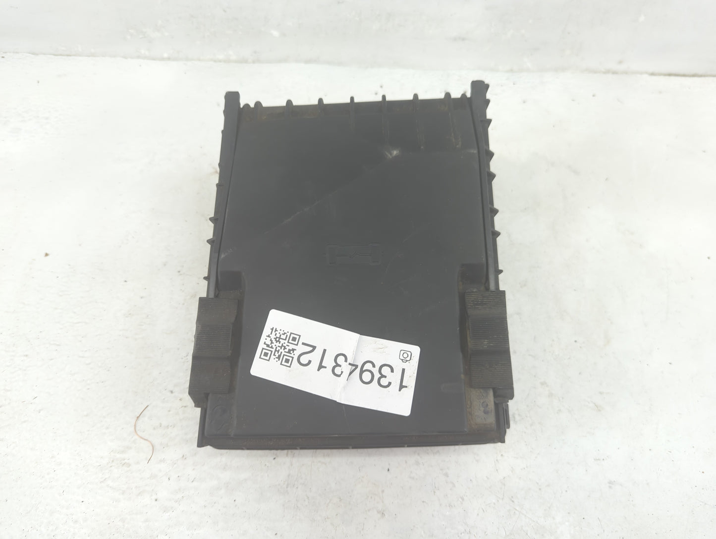 2006-2013 Audi A3 Fusebox Fuse Box Panel Relay Module Fits Fits 2006 2007 2008 2009 2010 2011 2012 2013 2014 2015 OEM Used A