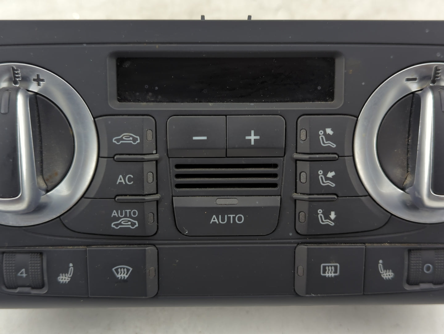 2010-2013 Audi A3 Climate Control Module Temperature AC/Heater Replacement P/N:8P0820043BN A2C53380927 Fits OEM Used Auto Pa