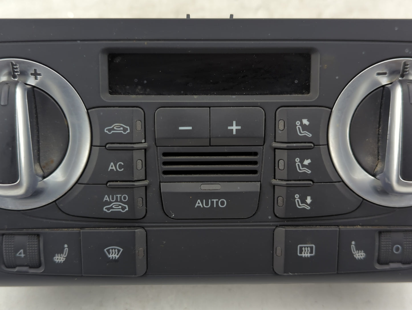 2010-2013 Audi A3 Climate Control Module Temperature AC/Heater Replacement P/N:8P0820043BN A2C53380927 Fits OEM Used Auto Pa