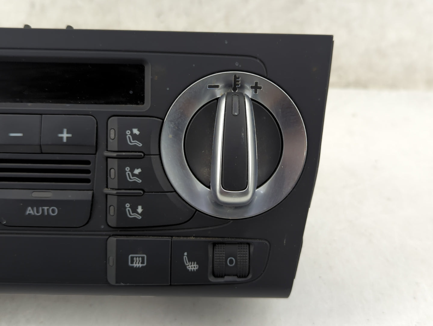 2010-2013 Audi A3 Climate Control Module Temperature AC/Heater Replacement P/N:8P0820043BN A2C53380927 Fits OEM Used Auto Pa