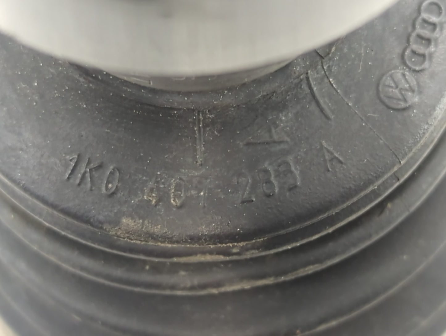 2006-2013 Audi A3 Axle Shaft Front Passenger Cv C/v - Oemusedautoparts1.com