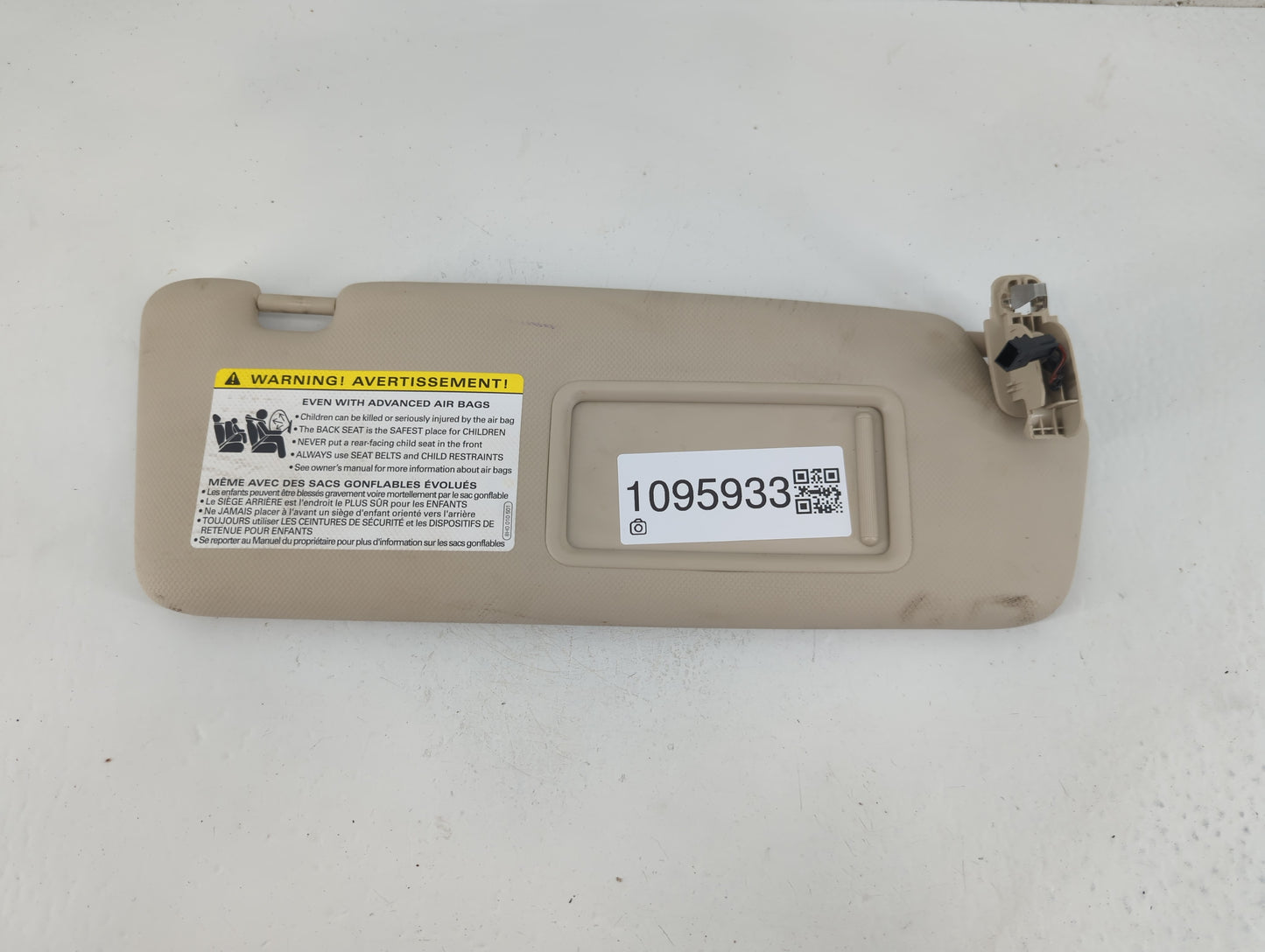 2009-2012 Audi A4 Sun Visor Shade Replacement Passenger Right Mirror Fits Fits 2009 2010 2011 2012 OEM Used Auto Parts - Oem