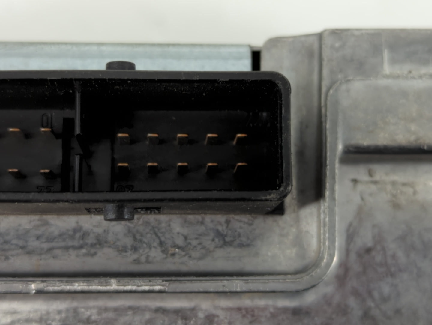 2012 Audi A4 PCM Engine Control Computer ECU ECM PCU OEM P/N:8T0 035 223 AH Fits OEM Used Auto Parts - Oemusedautoparts1.com