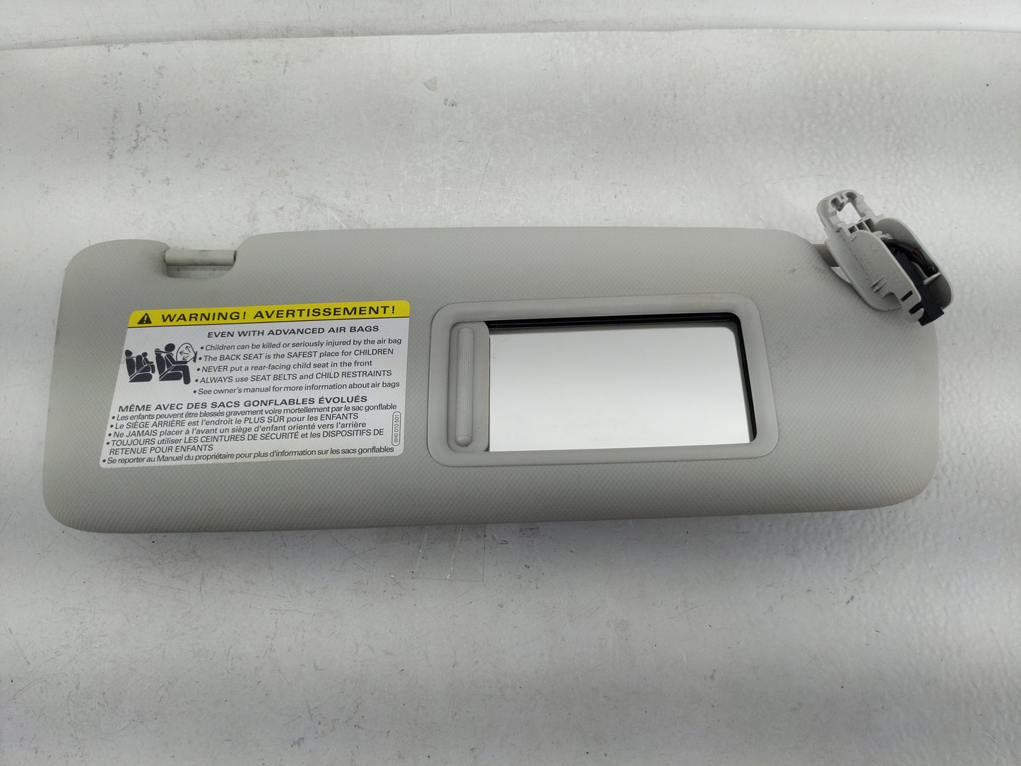 2009-2012 Audi A4 Sun Visor Shade Replacement Passenger Right Mirror Fits Fits 2009 2010 2011 2012 OEM Used Auto Parts - Oem