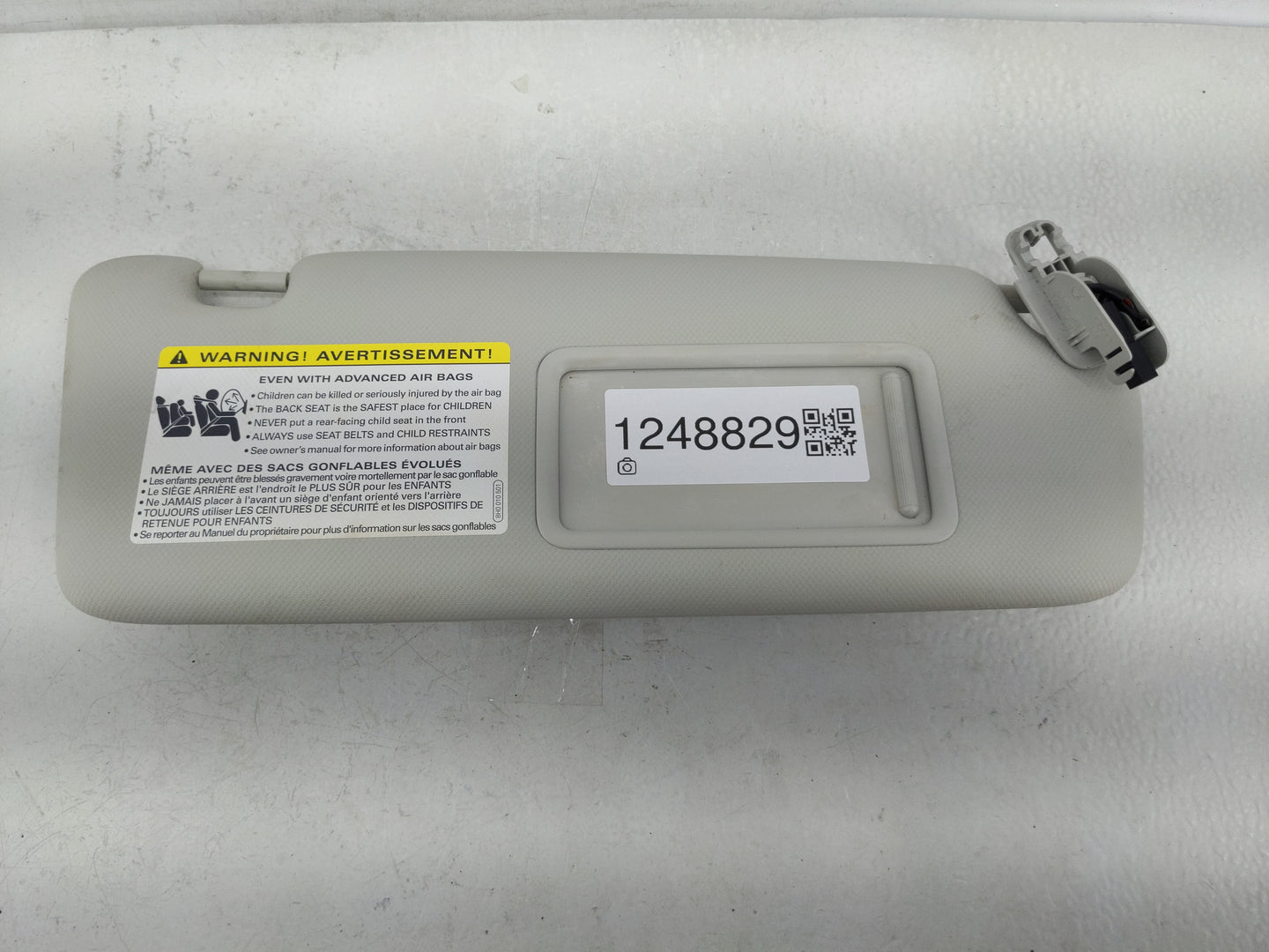 2009-2012 Audi A4 Sun Visor Shade Replacement Passenger Right Mirror Fits Fits 2009 2010 2011 2012 OEM Used Auto Parts - Oem