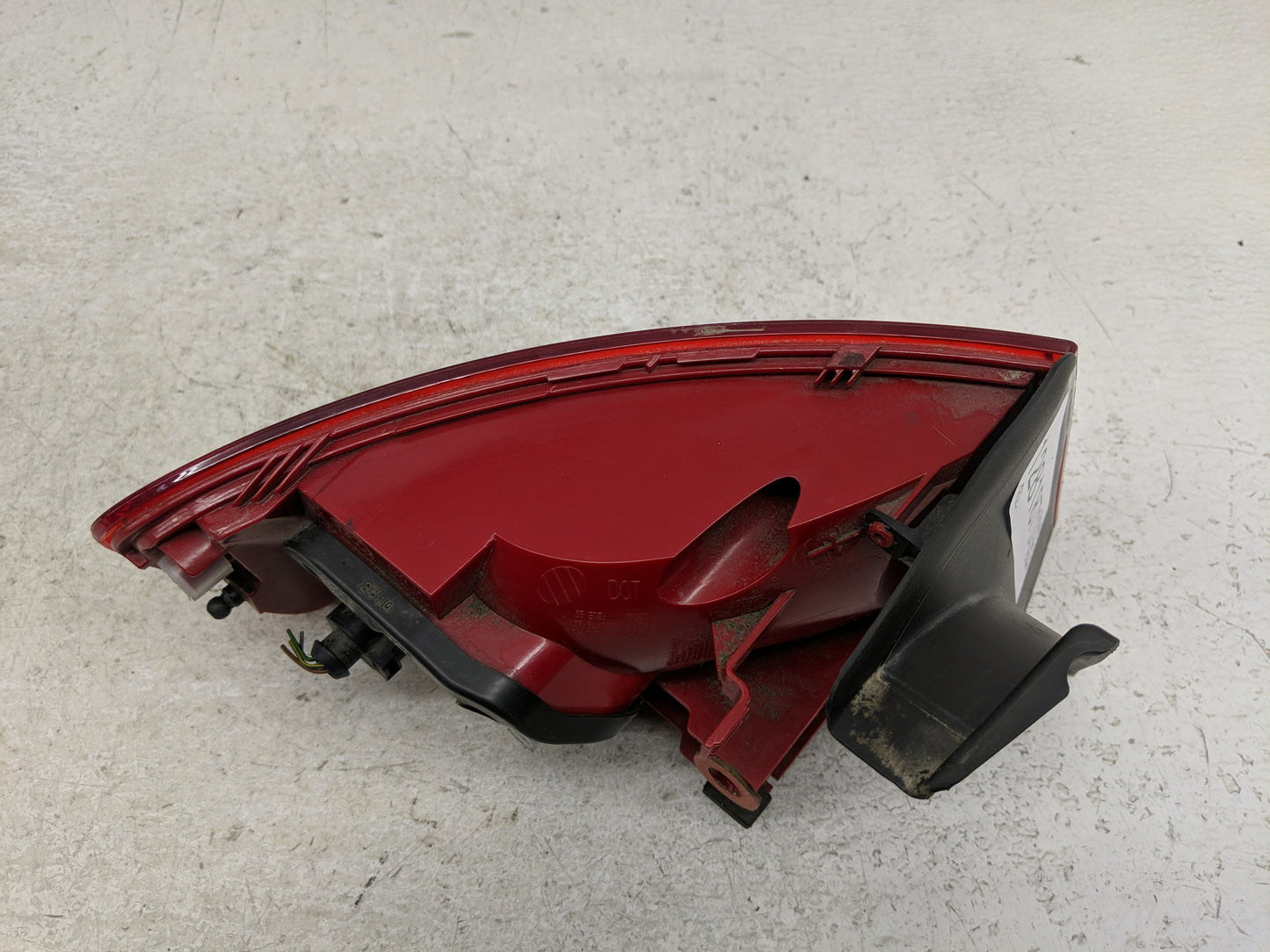 2010-2012 Audi A4 Tail Light Assembly Driver Left OEM P/N:8K5 945 096 Fits Fits 2010 2011 2012 OEM Used Auto Parts - Oemused