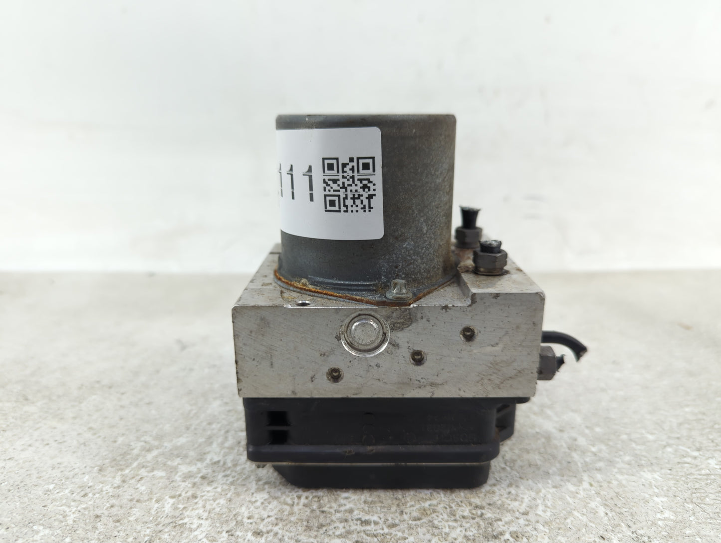 2011-2012 Audi A4 ABS Pump Control Module Replacement P/N:8K061451 Fits Fits 2011 2012 OEM Used Auto Parts - Oemusedautopart