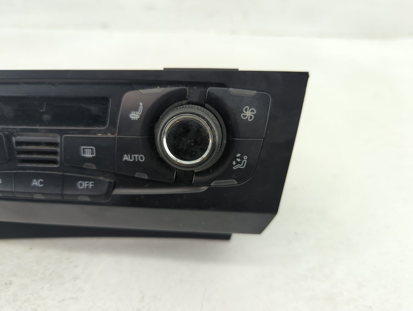 2009-2012 Audi A4 Climate Control Module Temperature AC/Heater Replacement P/N:8T1820043AQ Fits Fits 2008 2009 2010 2011 201
