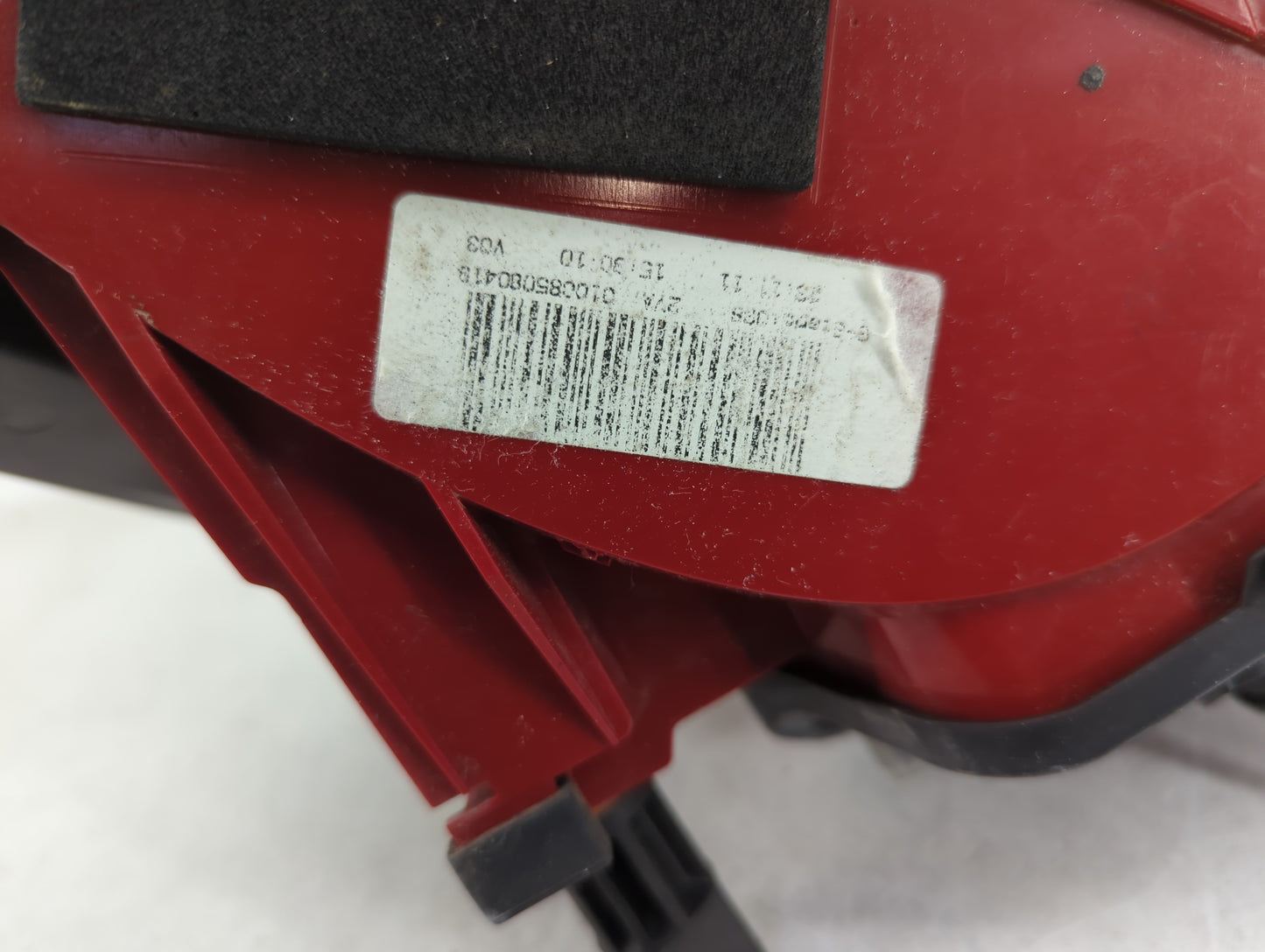 2010-2012 Audi A4 Tail Light Assembly Passenger Right OEM P/N:010085080118 Fits Fits 2010 2011 2012 OEM Used Auto Parts - Oe