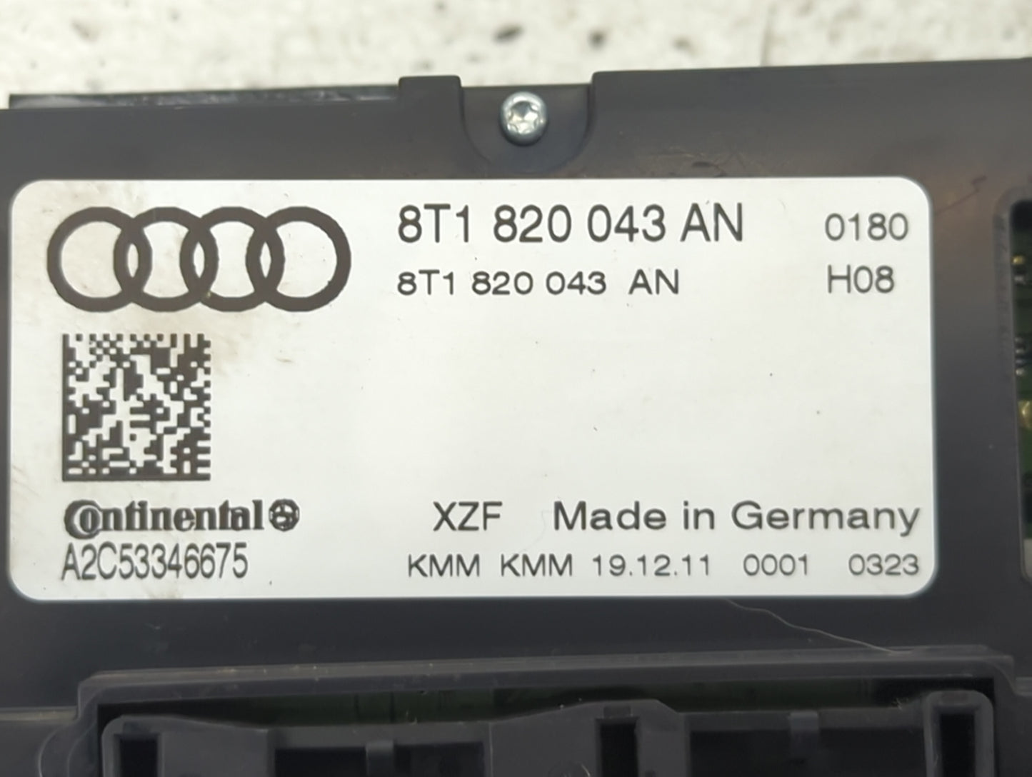 2009-2012 Audi A4 Climate Control Module Temperature AC/Heater Replacement P/N:8T1820043AN Fits Fits 2008 2009 2010 2011 201