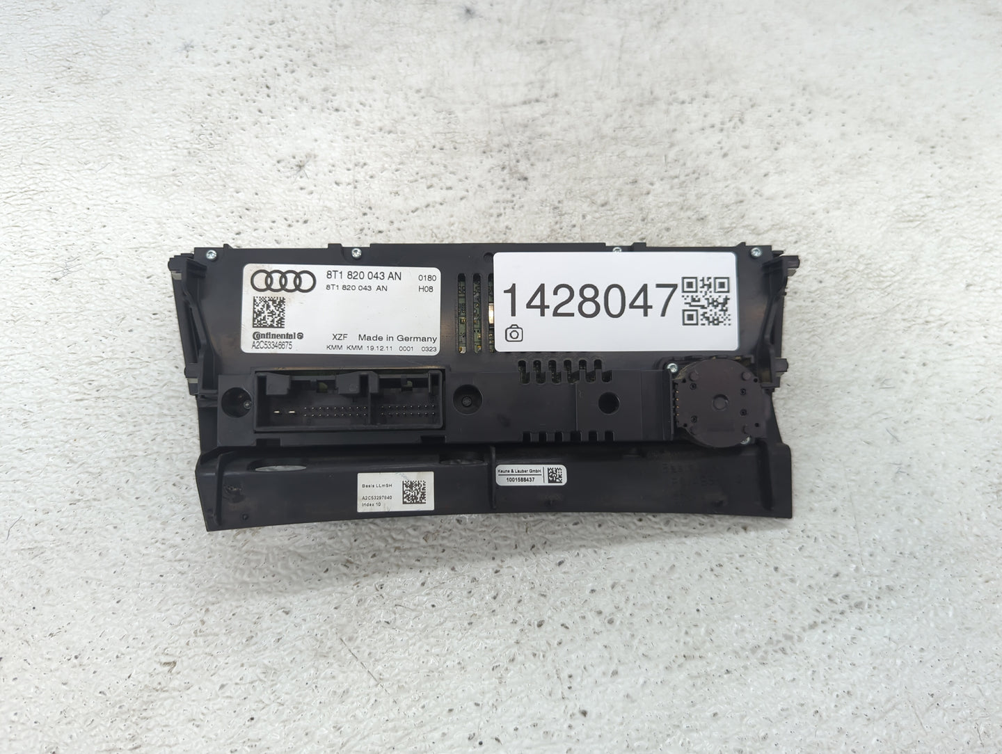2009-2012 Audi A4 Climate Control Module Temperature AC/Heater Replacement P/N:8T1820043AN Fits Fits 2008 2009 2010 2011 201