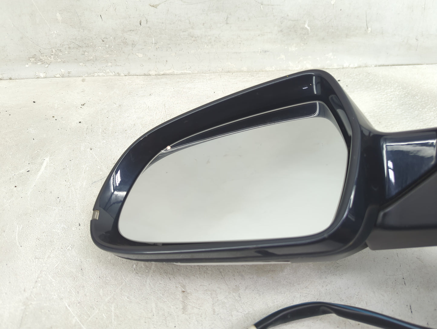 2010-2016 Audi A4 Driver Side View Mirror - Left Door Mirror OEM Used - Oemusedautoparts1.com