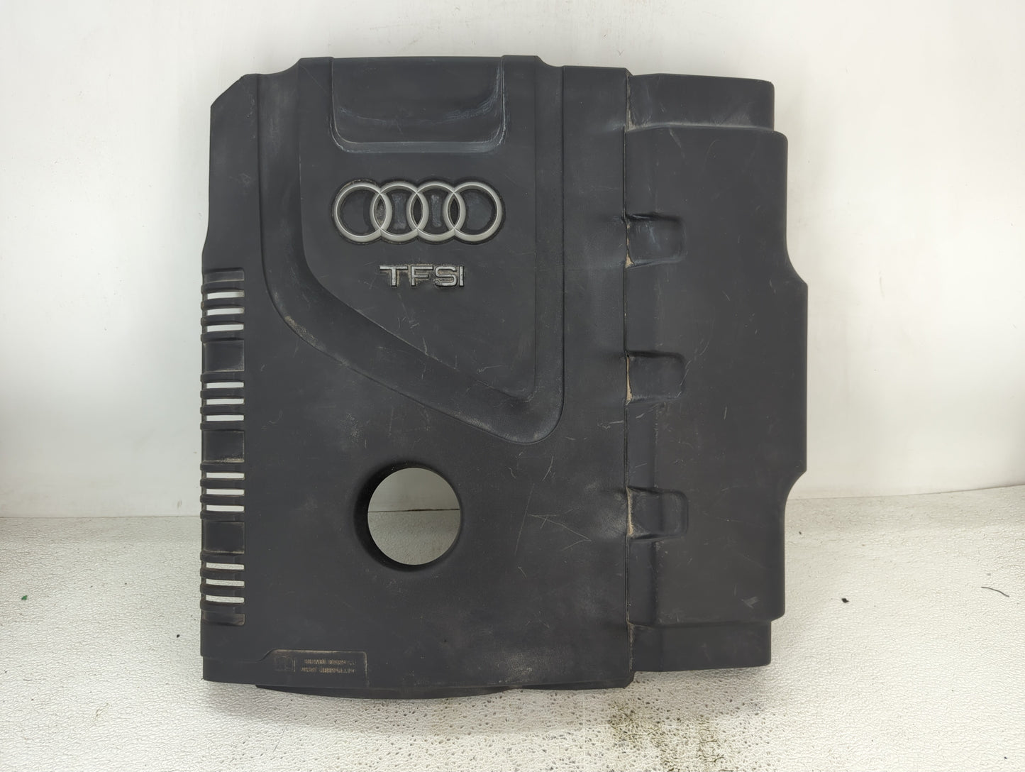2012 Audi A4 Engine Cover - Oemusedautoparts1.com