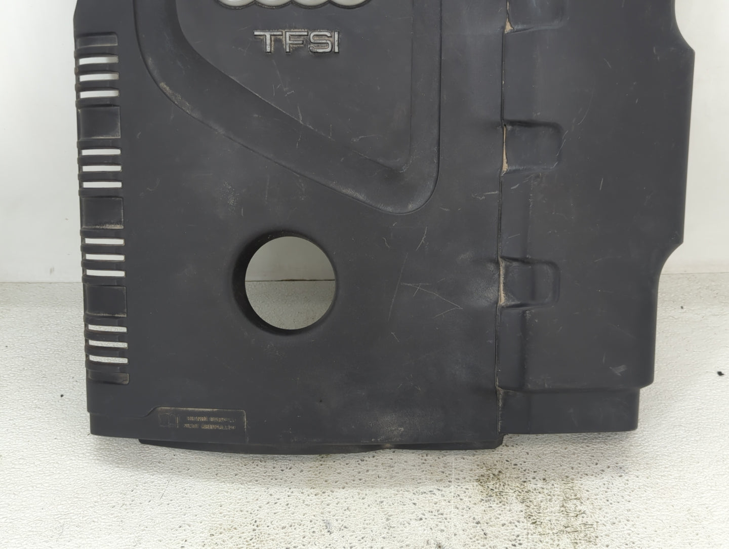 2012 Audi A4 Engine Cover - Oemusedautoparts1.com