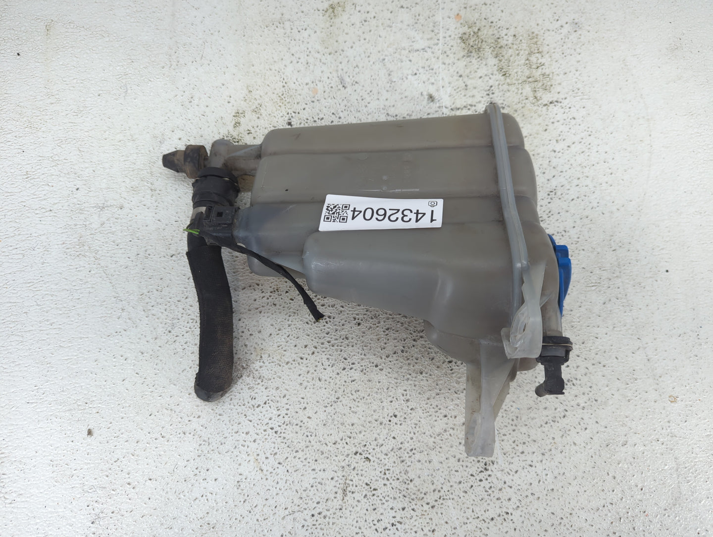2009-2012 Audi A4 Radiator Coolant Overflow Expansion Tank Bottle 1432604 - Oemusedautoparts1.com