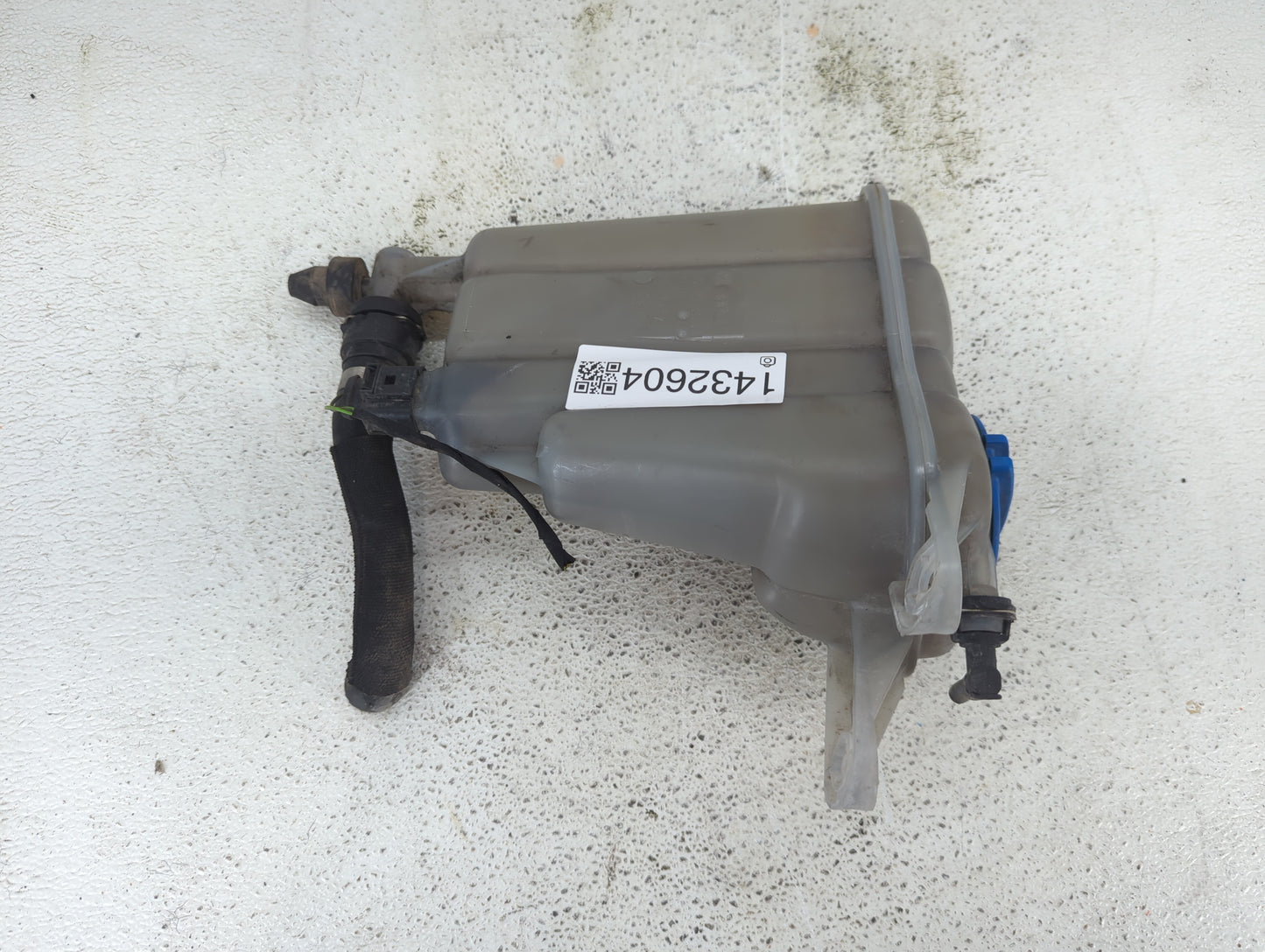 2009-2012 Audi A4 Radiator Coolant Overflow Expansion Tank Bottle 1432604 - Oemusedautoparts1.com