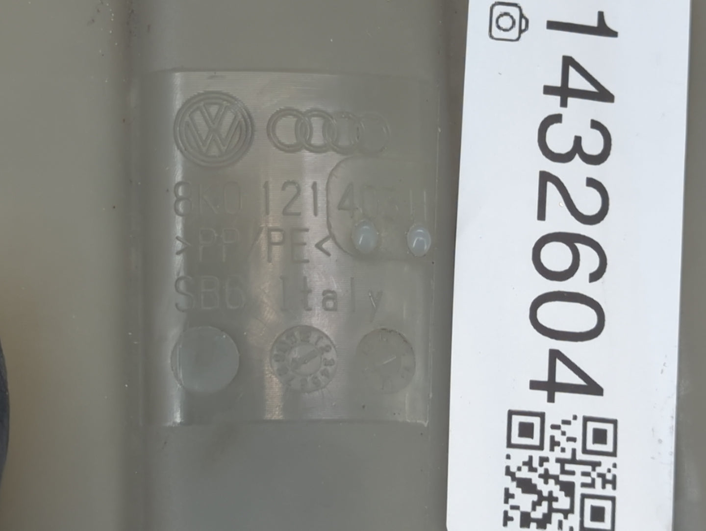 2009-2012 Audi A4 Radiator Coolant Overflow Expansion Tank Bottle 1432604 - Oemusedautoparts1.com