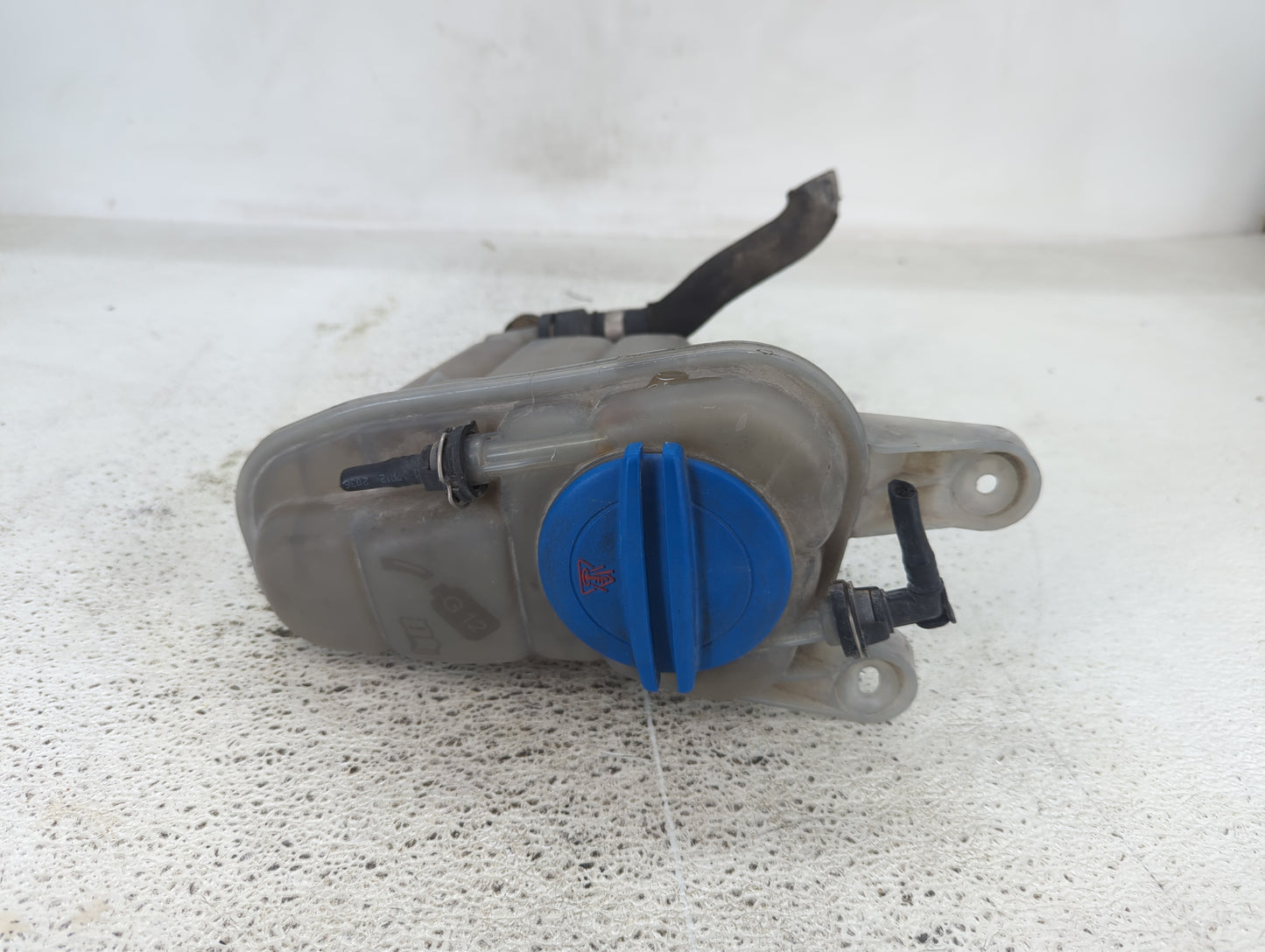 2009-2012 Audi A4 Radiator Coolant Overflow Expansion Tank Bottle 1432604 - Oemusedautoparts1.com
