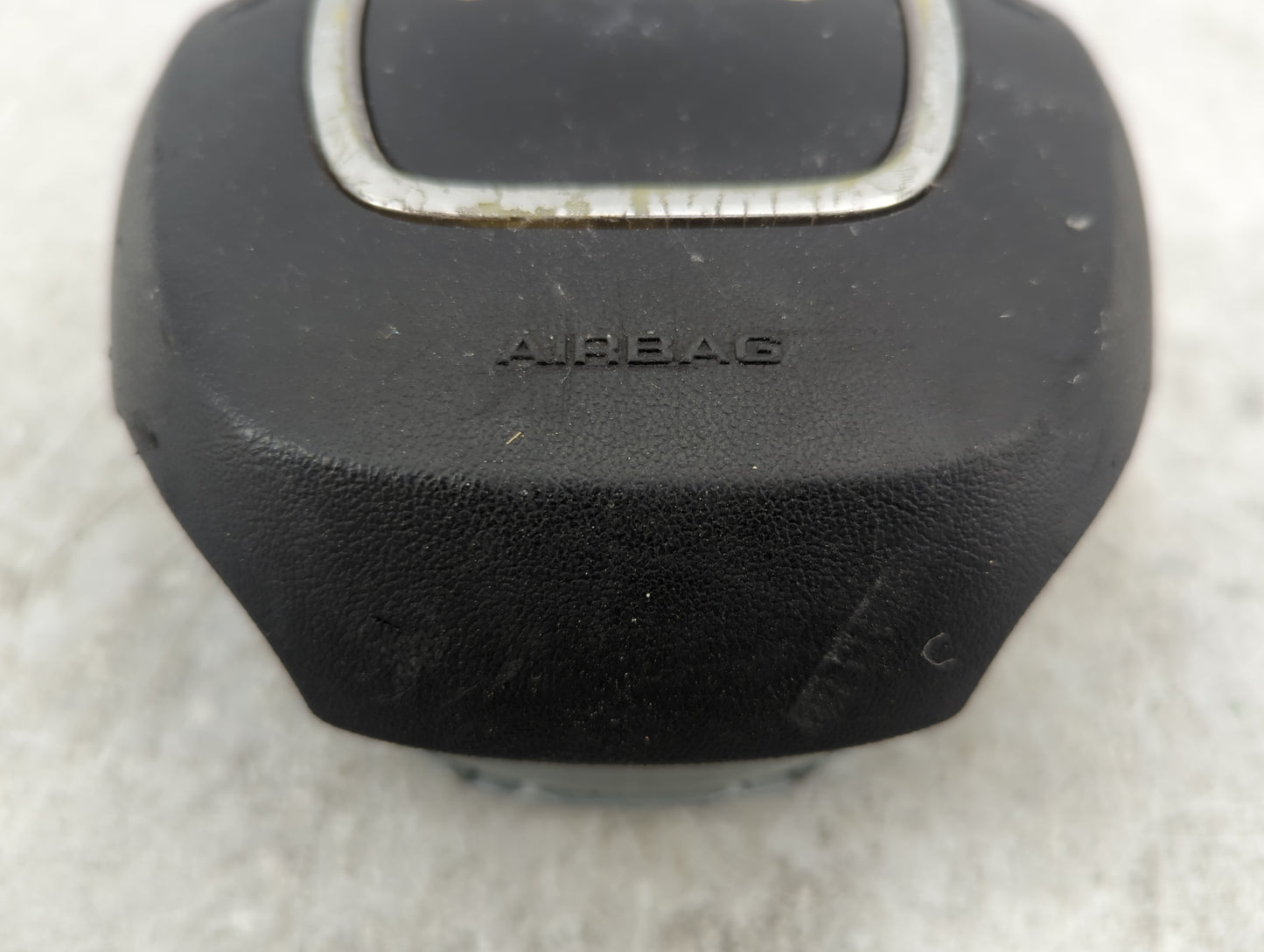 2012 Audi A4 Air Bag Driver Left Steering Wheel Mounted P/N:8K0880201BC 61526323 Fits OEM Used Auto Parts - Oemusedautoparts