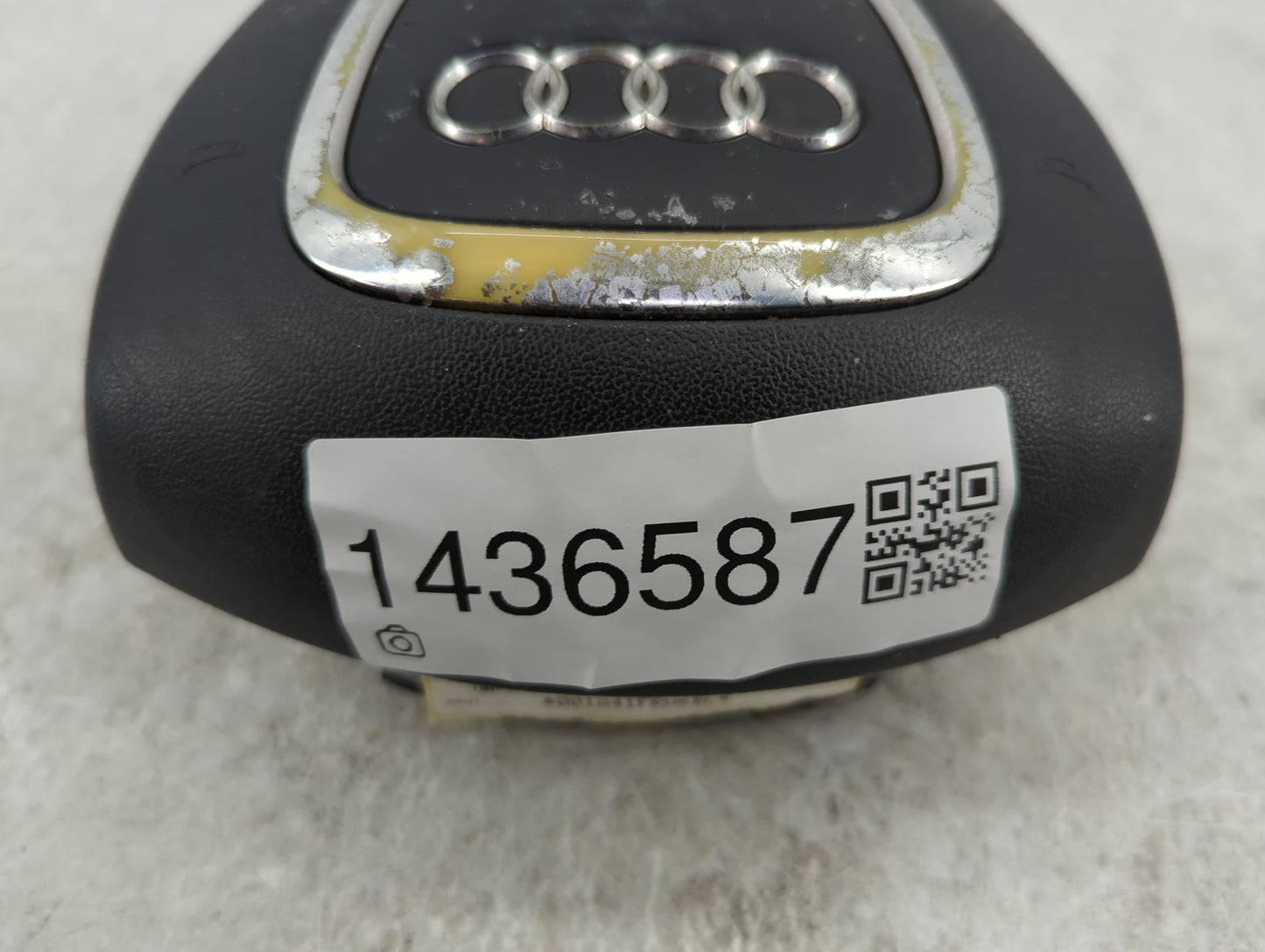 2012 Audi A4 Air Bag Driver Left Steering Wheel Mounted P/N:8K0880201BC 61526323 Fits OEM Used Auto Parts - Oemusedautoparts