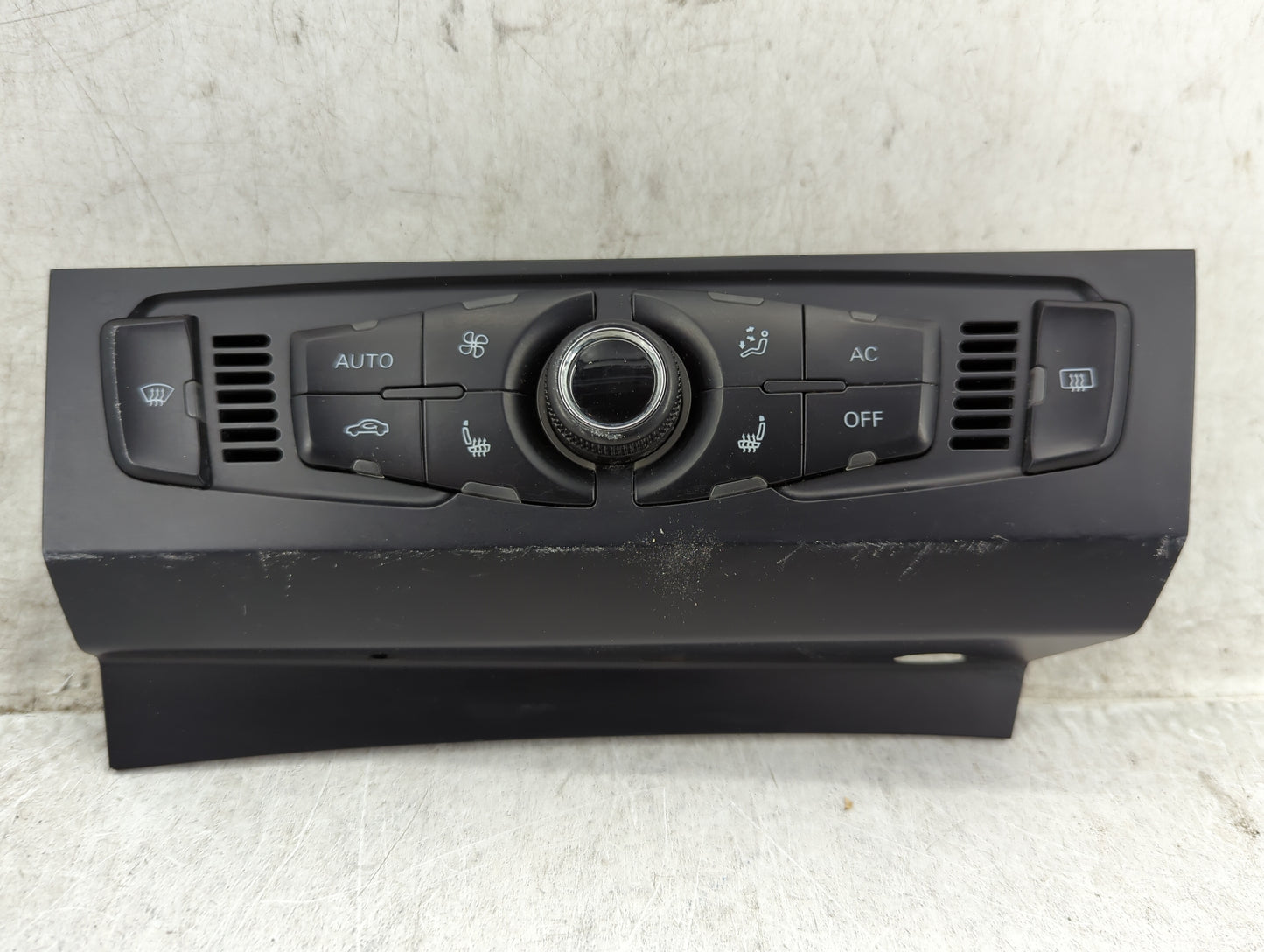 2012 Audi A4 Climate Control Module Temperature AC/Heater Replacement P/N:8T1820043AN A2C53346675, A2C53297840 Fits OEM Used