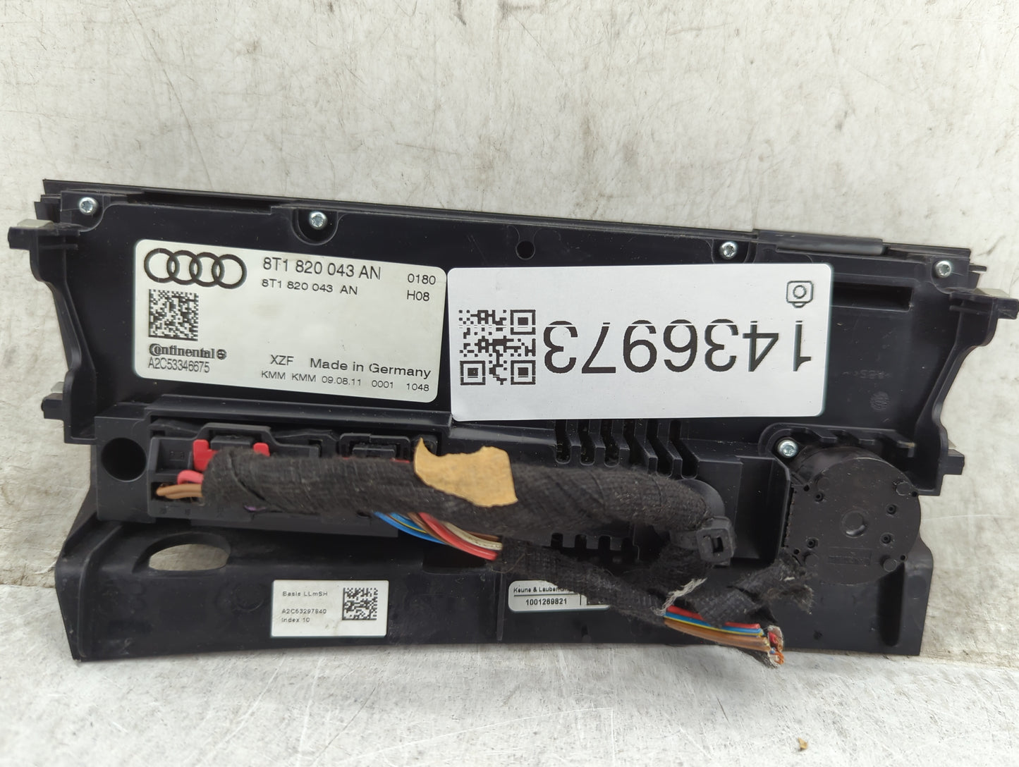 2012 Audi A4 Climate Control Module Temperature AC/Heater Replacement P/N:8T1820043AN A2C53346675, A2C53297840 Fits OEM Used