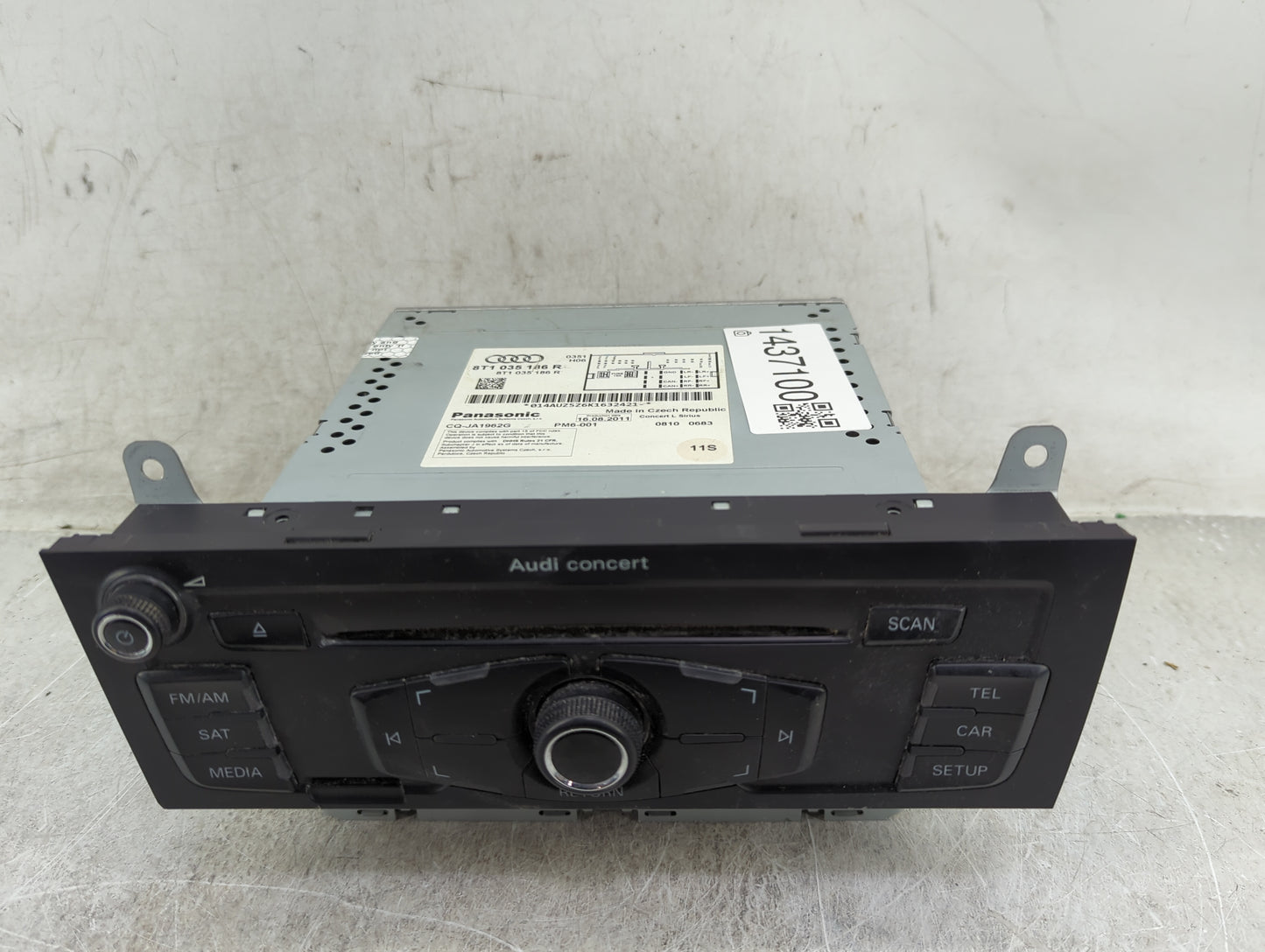 2012 Audi A4 Radio AM FM Cd Player Receiver Replacement P/N:8T1 035 186 R CQ-JA1962G Fits OEM Used Auto Parts - Oemusedautop