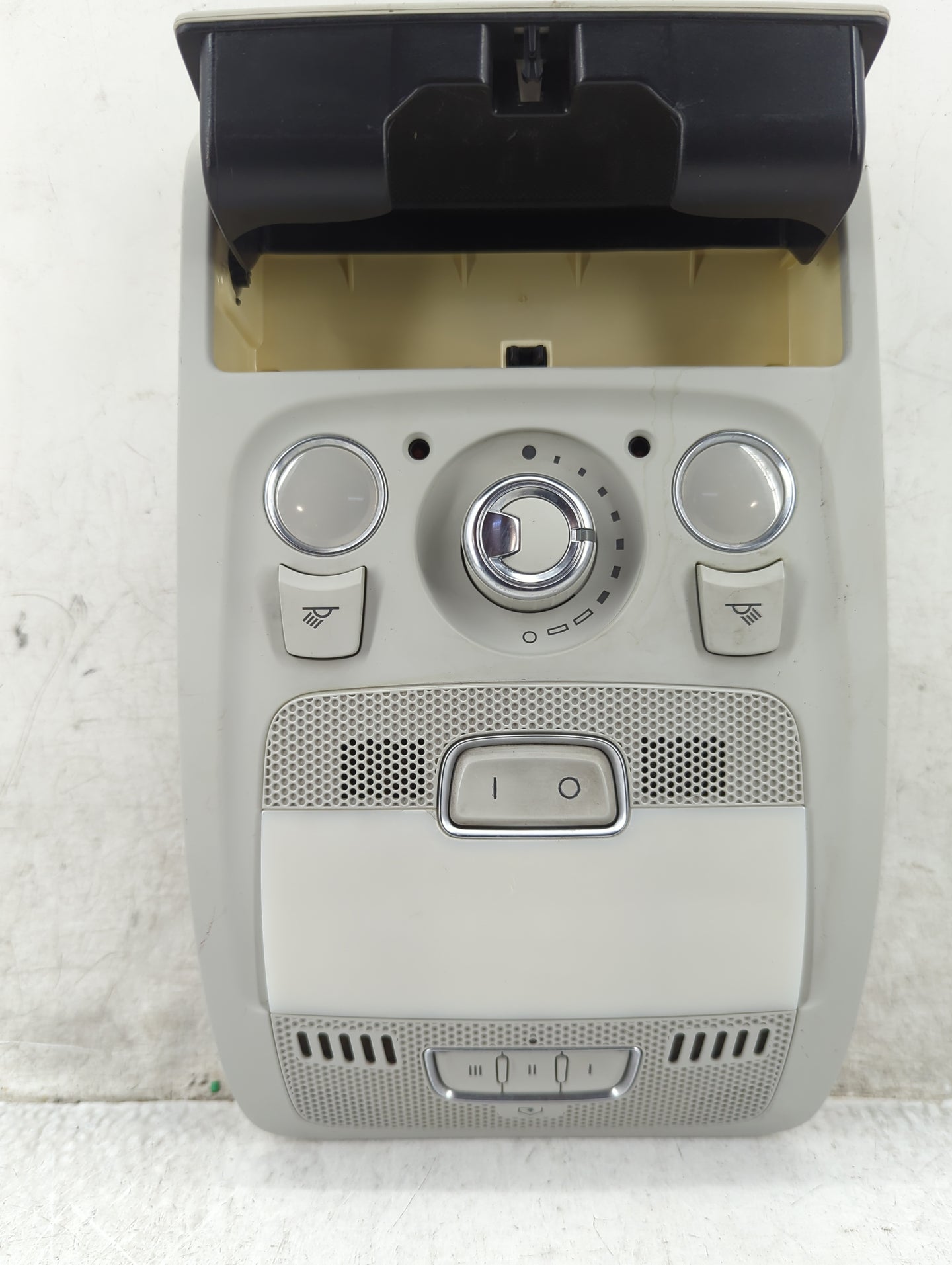 2012 Audi A4 Overhead Console W/rear Climate Control Gray - Oemusedautoparts1.com