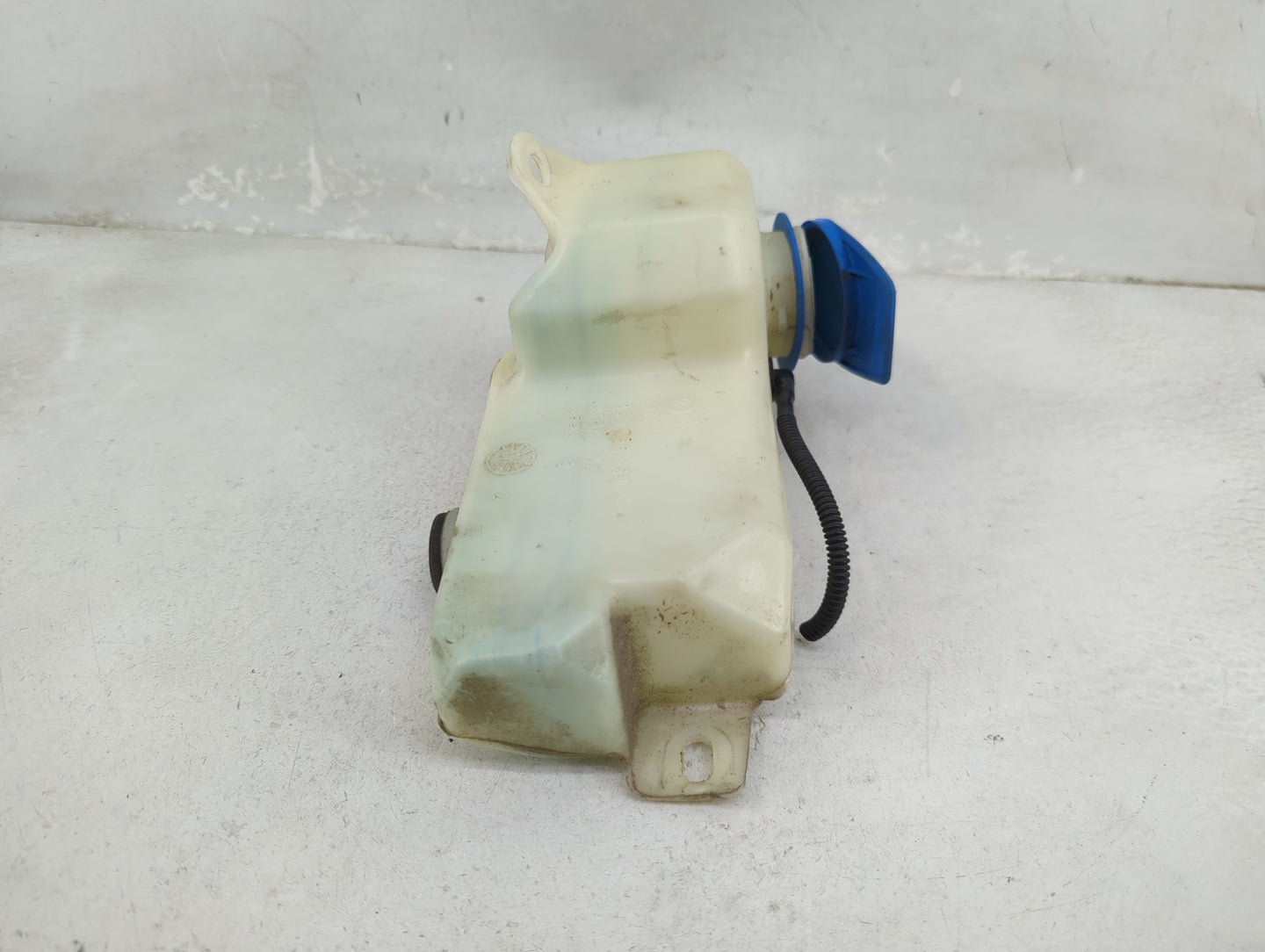 2009-2016 Audi A4 Windshield Washer Fluid Reservoir Bottle Oem - Oemusedautoparts1.com