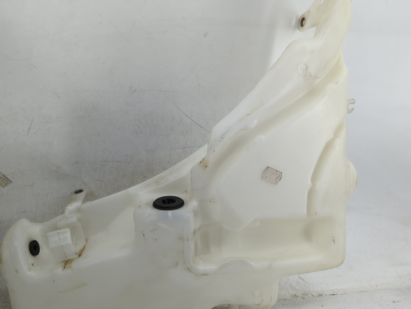 2009-2012 Audi A4 Windshield Washer Fluid Reservoir Bottle Oem - Oemusedautoparts1.com