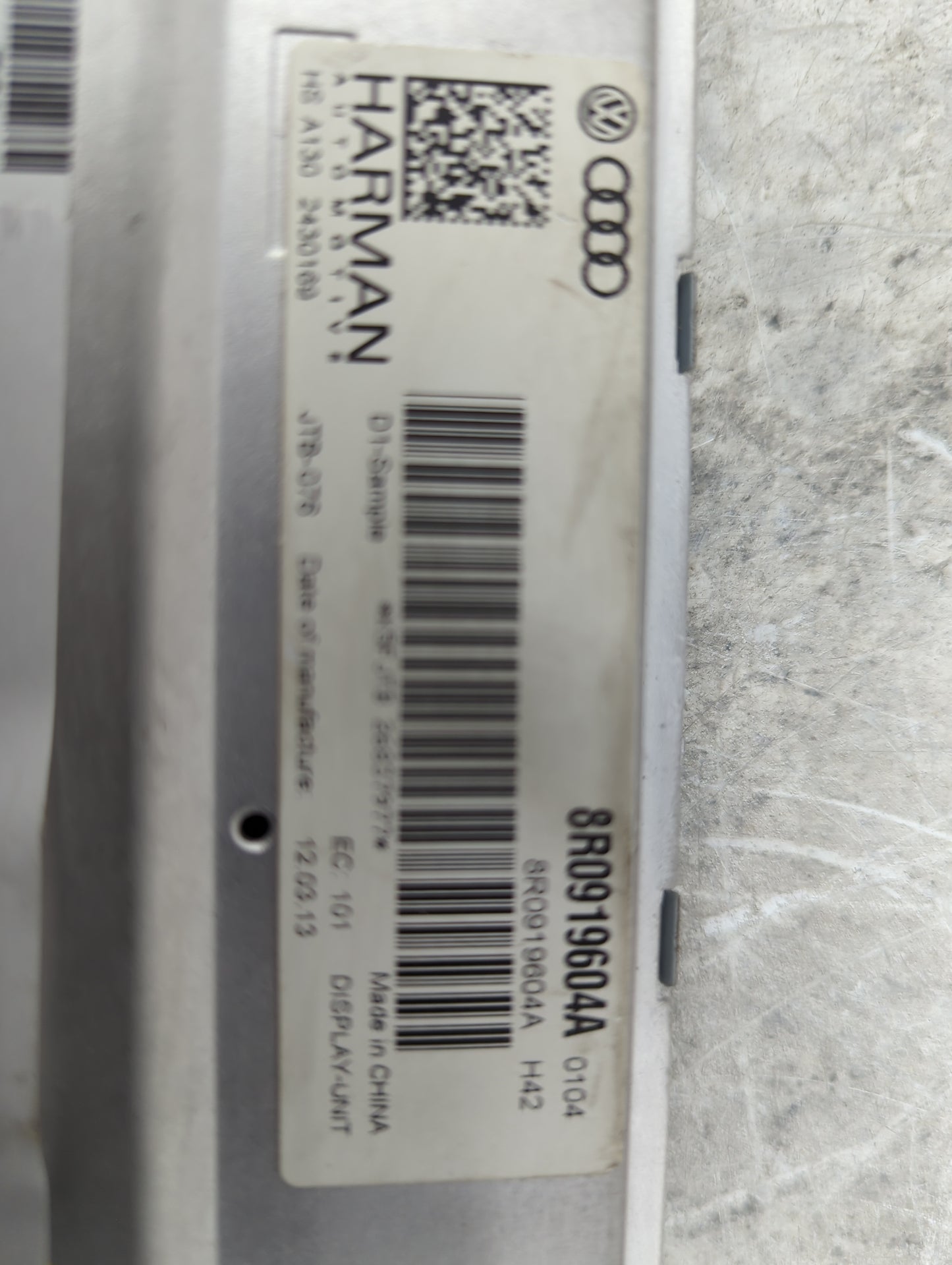 2009-2016 Audi A4 Information Display Screen - Oemusedautoparts1.com