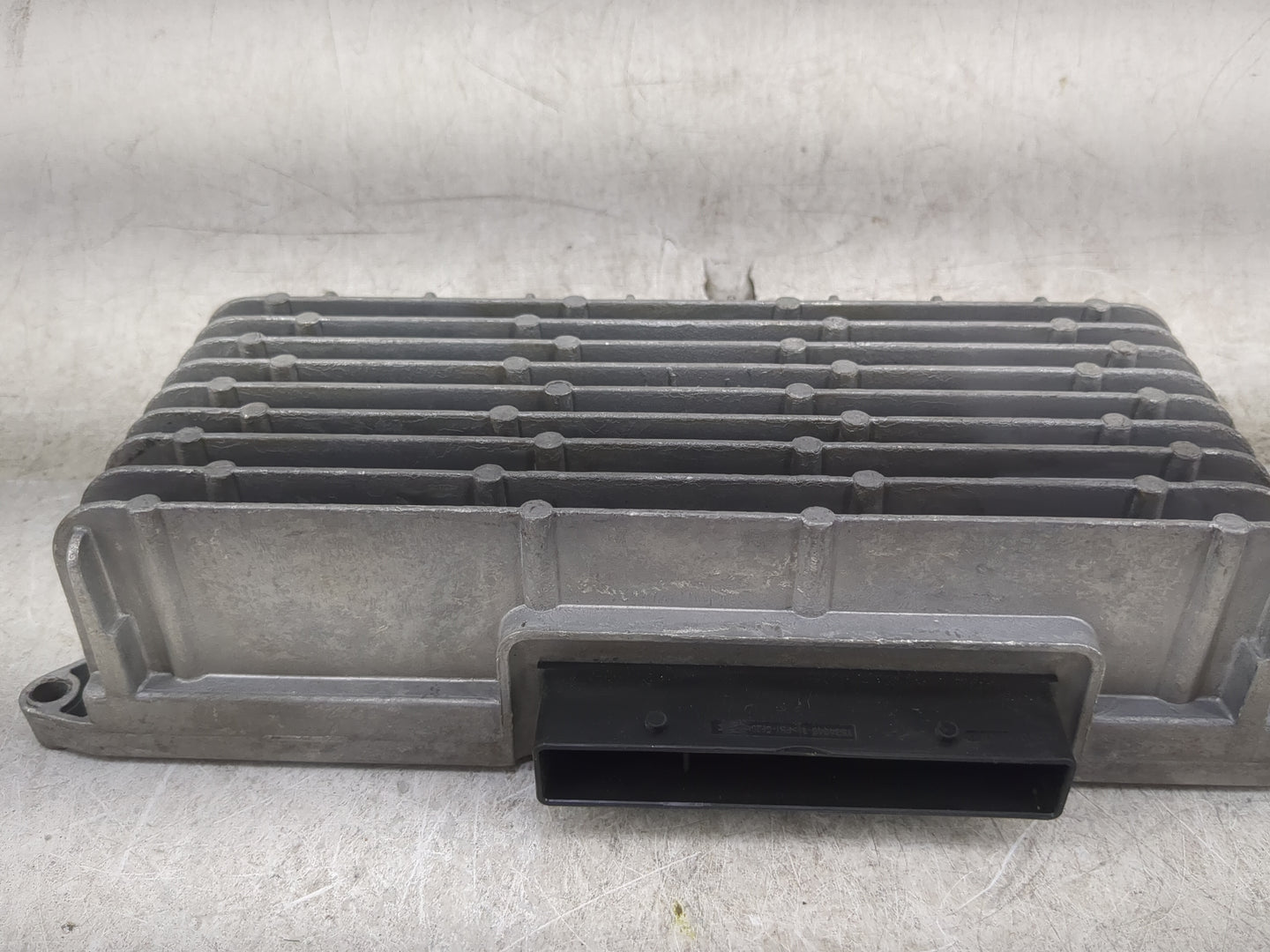 2009-2012 Audi A4 Radio AM FM Cd Player Receiver Replacement P/N:8T0 035 223 AH Fits Fits 2009 2010 2011 2012 OEM Used Auto 