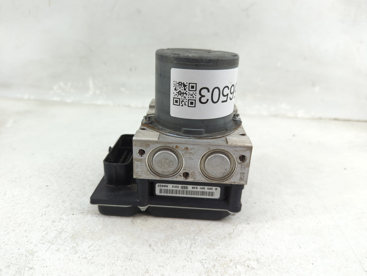 2011-2012 Audi A4 ABS Pump Control Module Replacement P/N:0 265 236 339 Fits Fits 2011 2012 OEM Used Auto Parts - Oemusedaut