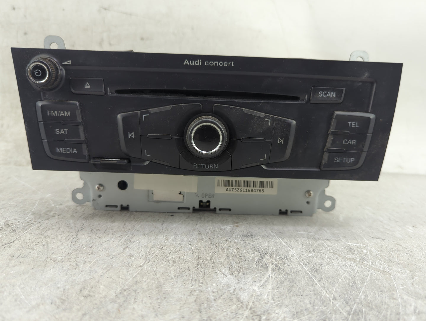 2010-2012 Audi A4 Radio AM FM Cd Player Receiver Replacement P/N:8T1035186R CQ-JA1962G Fits OEM Used Auto Parts - Oemusedaut
