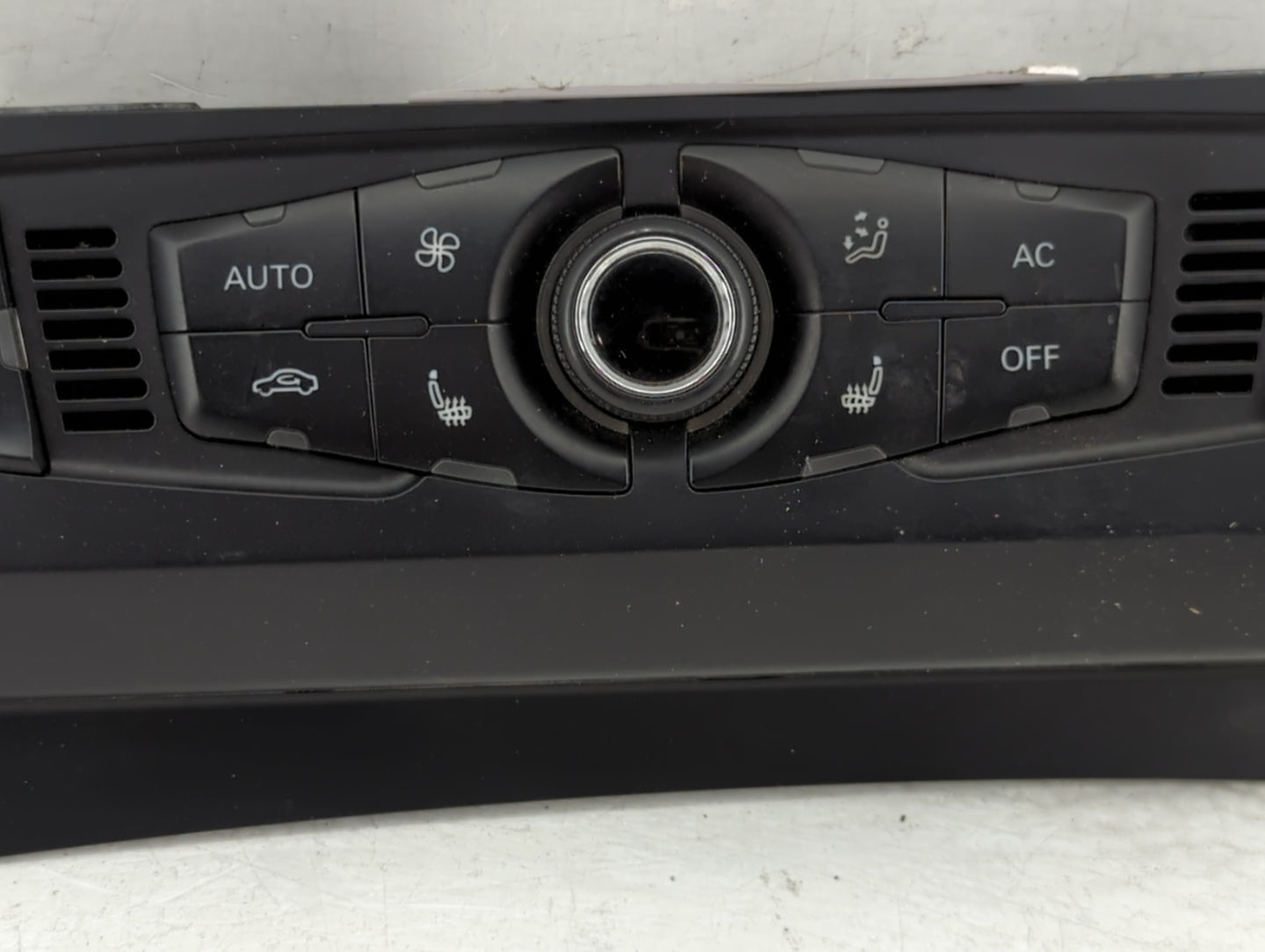 2009-2012 Audi A4 Climate Control Module Temperature AC/Heater Replacement P/N:8T1 820 043 AN Fits Fits 2008 2009 2010 2011 