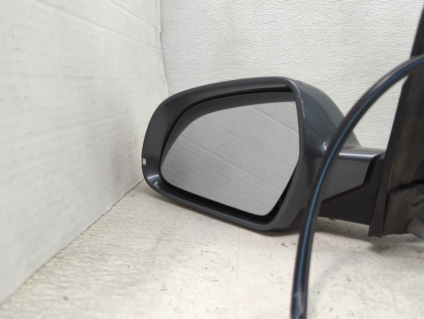 2010-2016 Audi A4 Driver Side View Mirror - Left Door Mirror OEM Used - Oemusedautoparts1.com