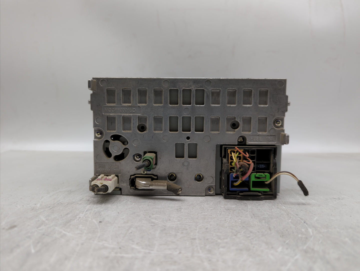 2010-2012 Audi A4 Radio AM FM Cd Player Receiver Replacement P/N:8T1 035 186 R 4G0035082C Fits OEM Used Auto Parts - Oemused