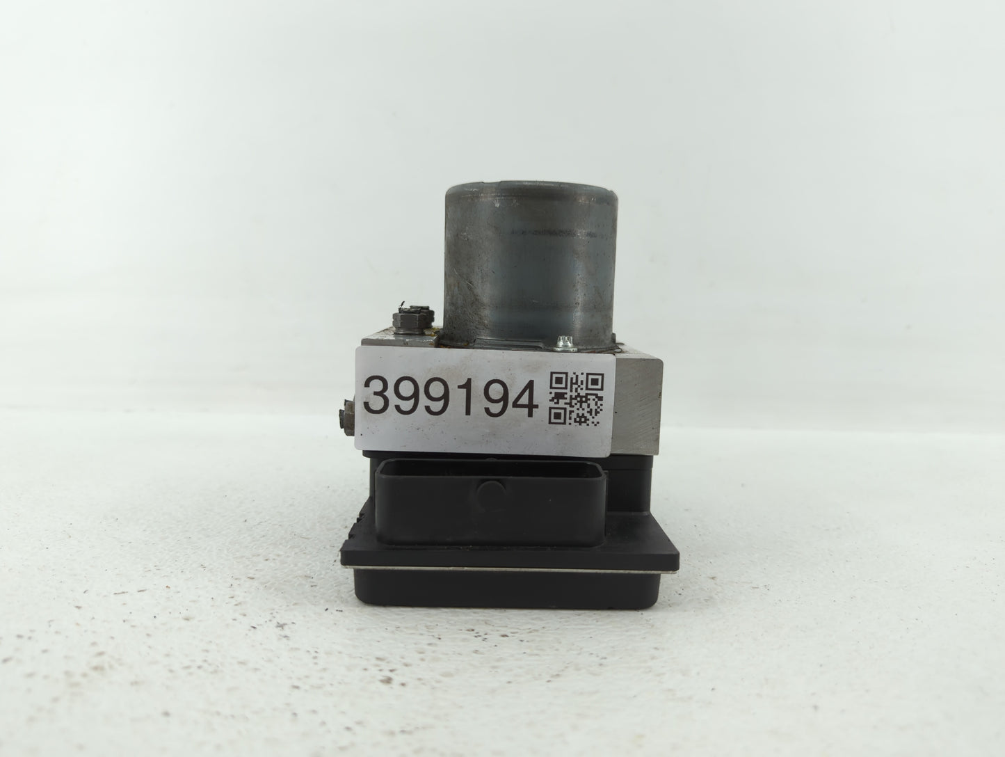 2011-2012 Audi A4 ABS Pump Control Module Replacement P/N:8K0 614 517 EJ Fits Fits 2011 2012 OEM Used Auto Parts - Oemusedau