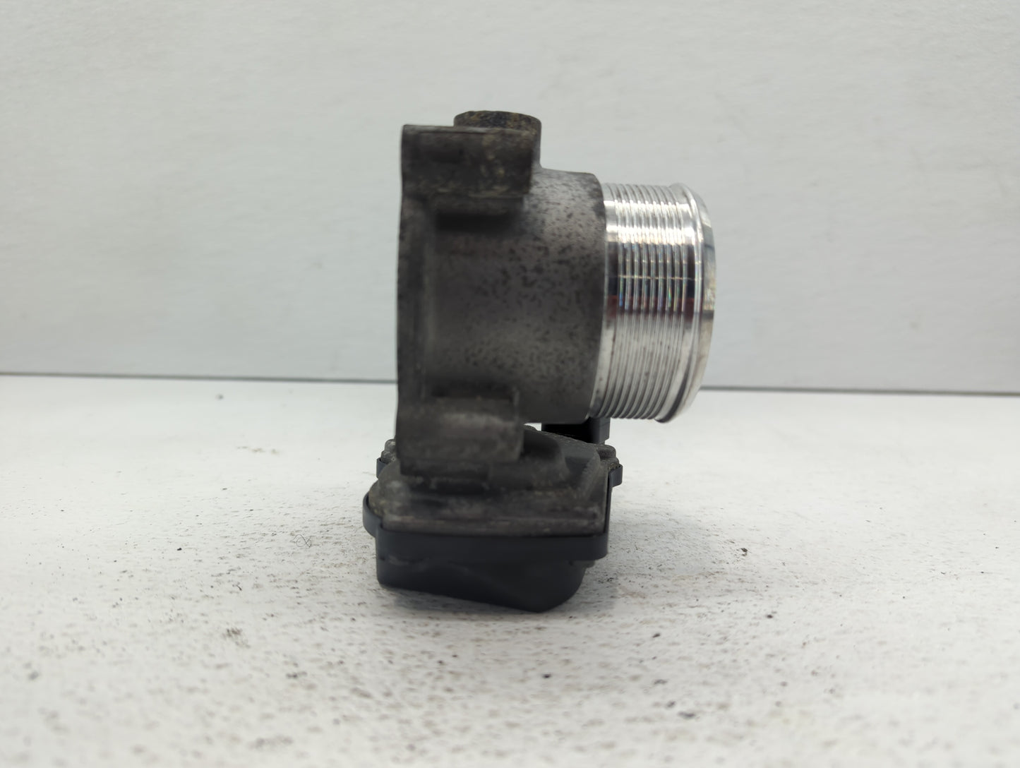 2005-2016 Audi A4 Throttle Body P/N:06F 133 062 T 06F 133 062 Q Fits OEM Used Auto Parts - Oemusedautoparts1.com