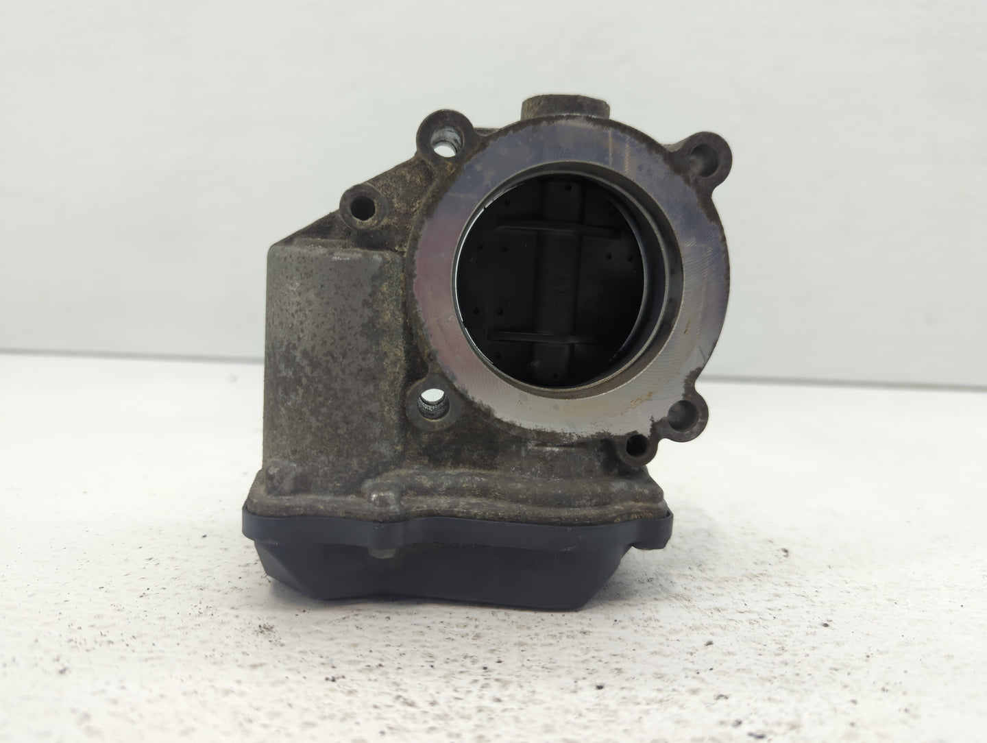 2005-2016 Audi A4 Throttle Body P/N:06F 133 062 T 06F 133 062 Q Fits OEM Used Auto Parts - Oemusedautoparts1.com