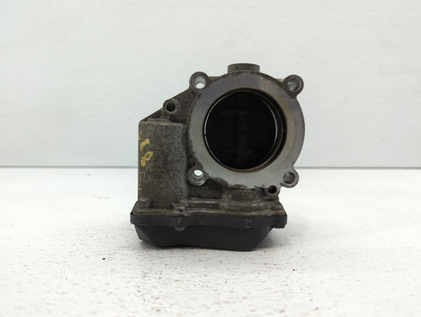 2005-2016 Audi A4 Throttle Body P/N:06F 133 062 T 06F 133 062 Q Fits OEM Used Auto Parts - Oemusedautoparts1.com