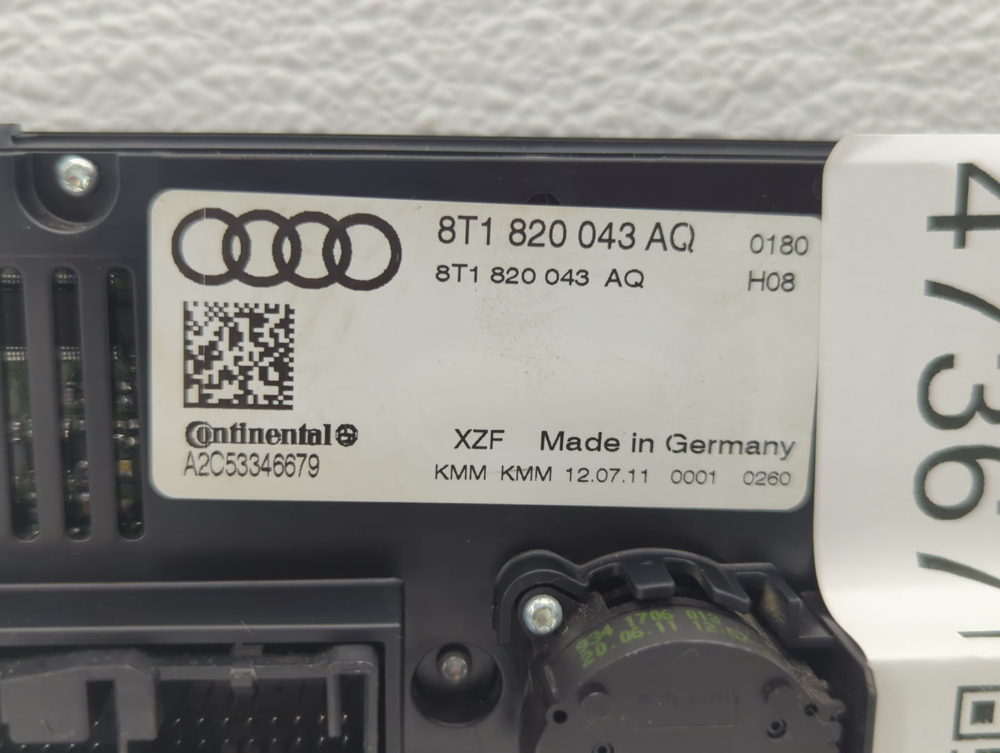 2009-2012 Audi A4 Climate Control Module Temperature AC/Heater Replacement P/N:8T1 820 043 AA 8T1 820 043 AK Fits OEM Used A
