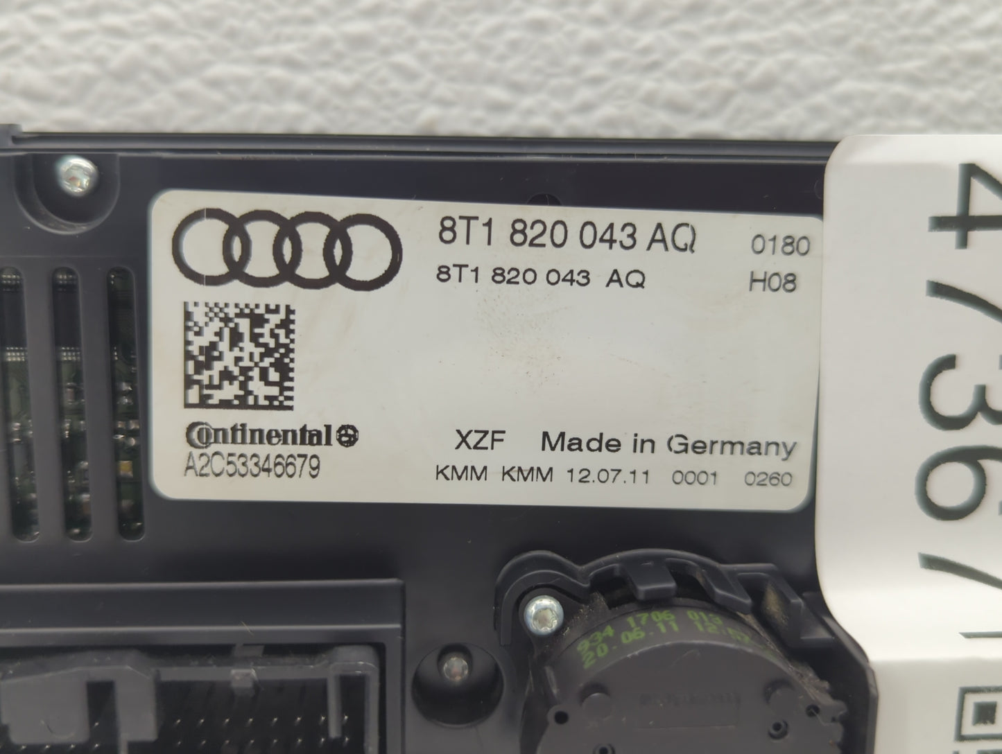 2009-2012 Audi A4 Climate Control Module Temperature AC/Heater Replacement P/N:8T1 820 043 AA 8T1 820 043 AK Fits OEM Used A