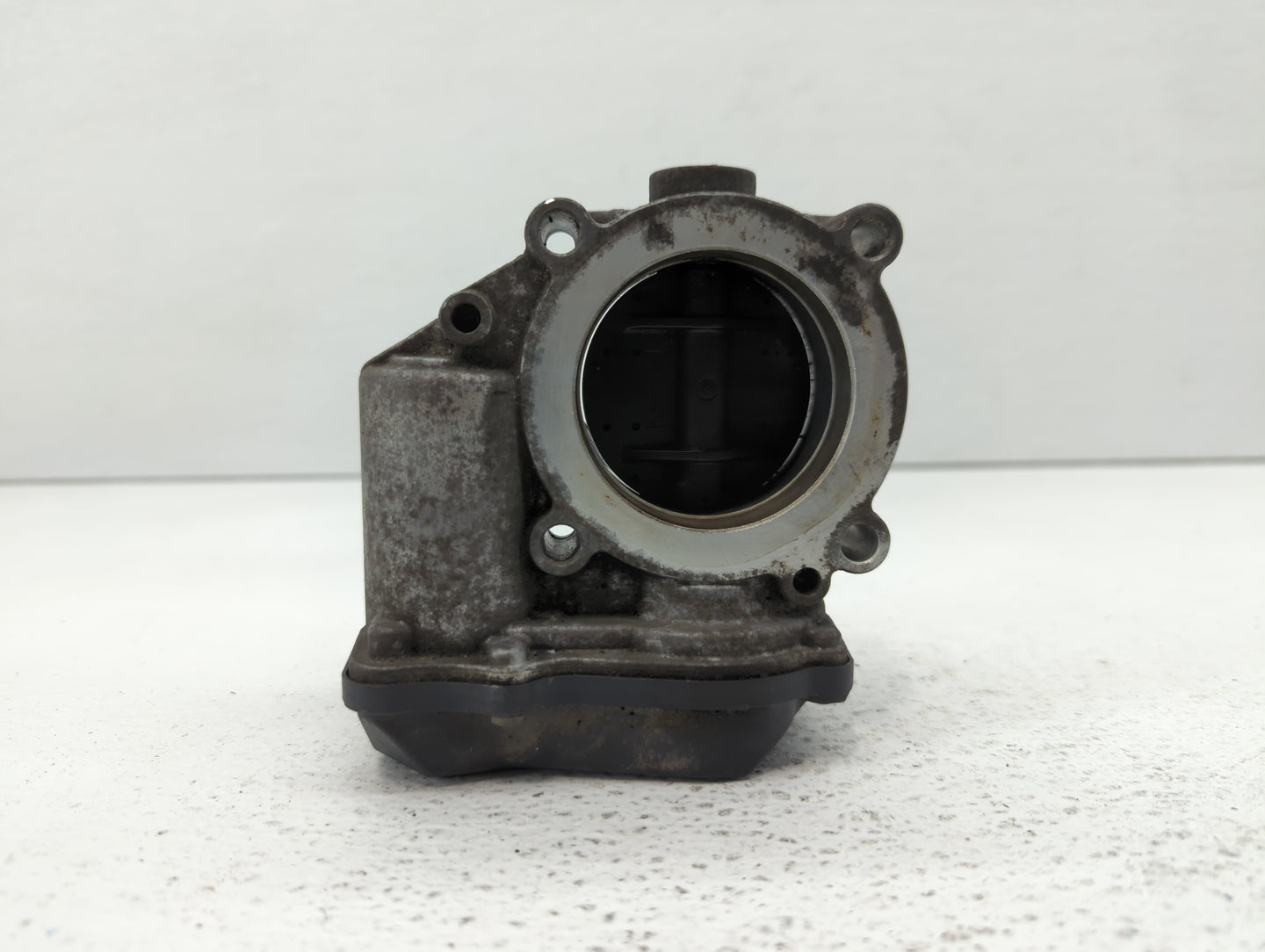 2005-2016 Audi A4 Throttle Body P/N:06F 133 062 T 06F 133 062 Q Fits OEM Used Auto Parts - Oemusedautoparts1.com