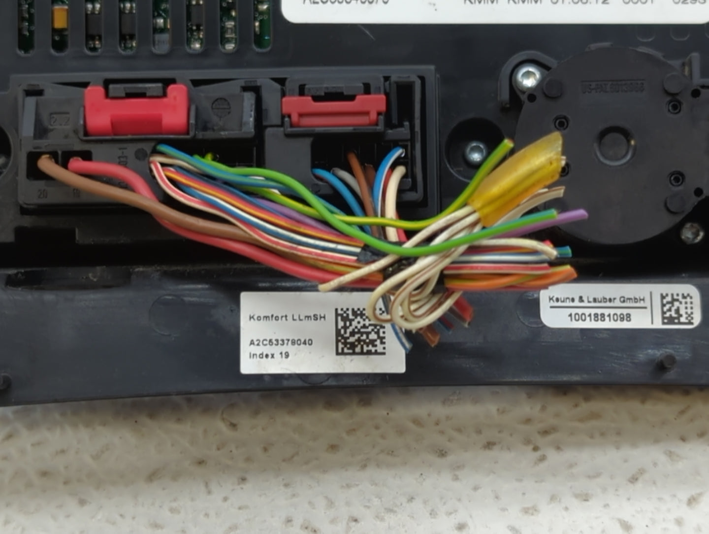 2009-2012 Audi A4 Climate Control Module Temperature AC/Heater Replacement P/N:8T1 820 043 AA 8T1 820 043 AK Fits OEM Used A