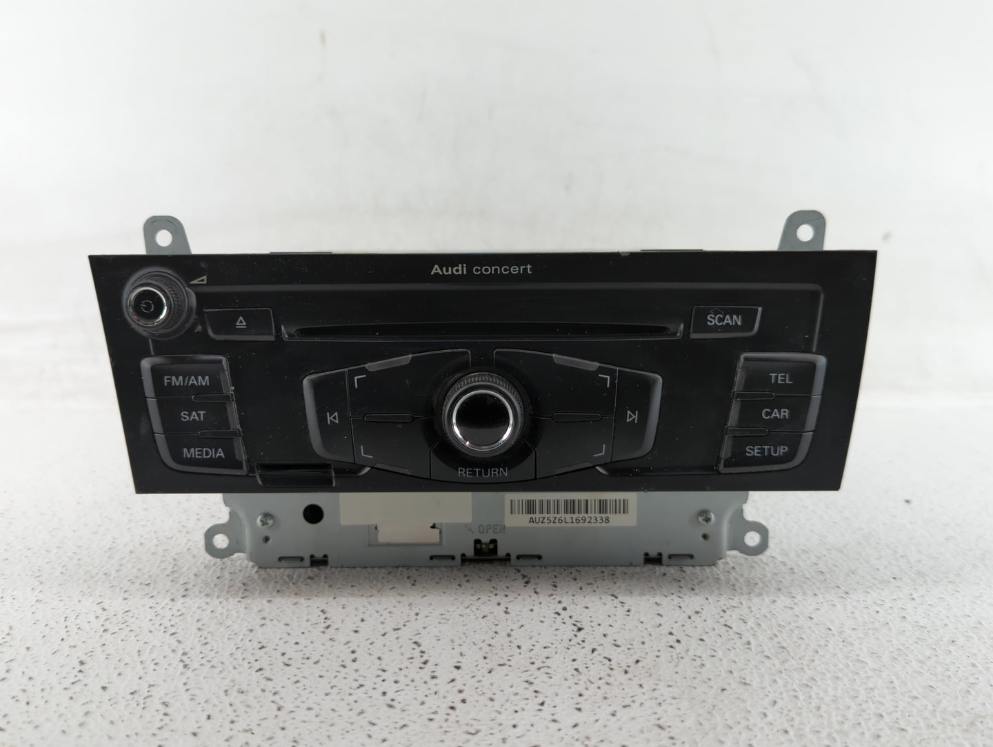 2010-2012 Audi A4 Am Fm Cd Player Radio Receiver - Oemusedautoparts1.com