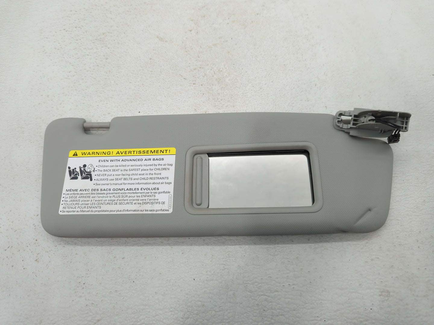 2009-2012 Audi A4 Sun Visor Shade Replacement Passenger Right Mirror Fits Fits 2009 2010 2011 2012 OEM Used Auto Parts - Oem