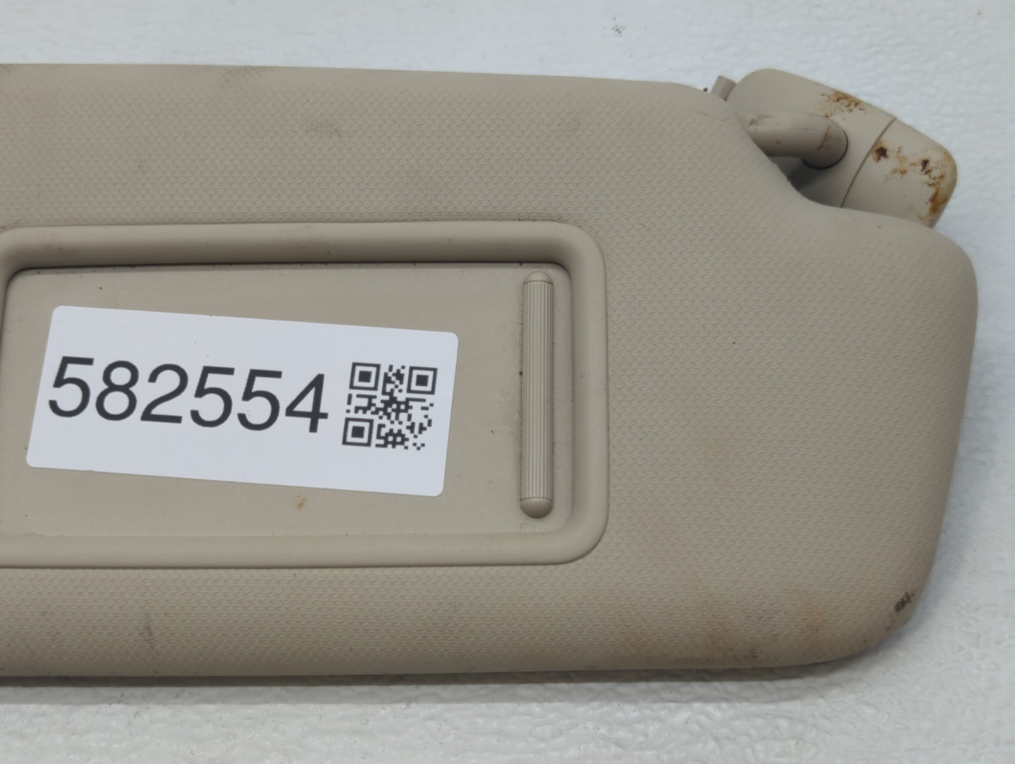 2009-2012 Audi A4 Sun Visor Shade Replacement Passenger Right Mirror Fits Fits 2009 2010 2011 2012 OEM Used Auto Parts - Oem