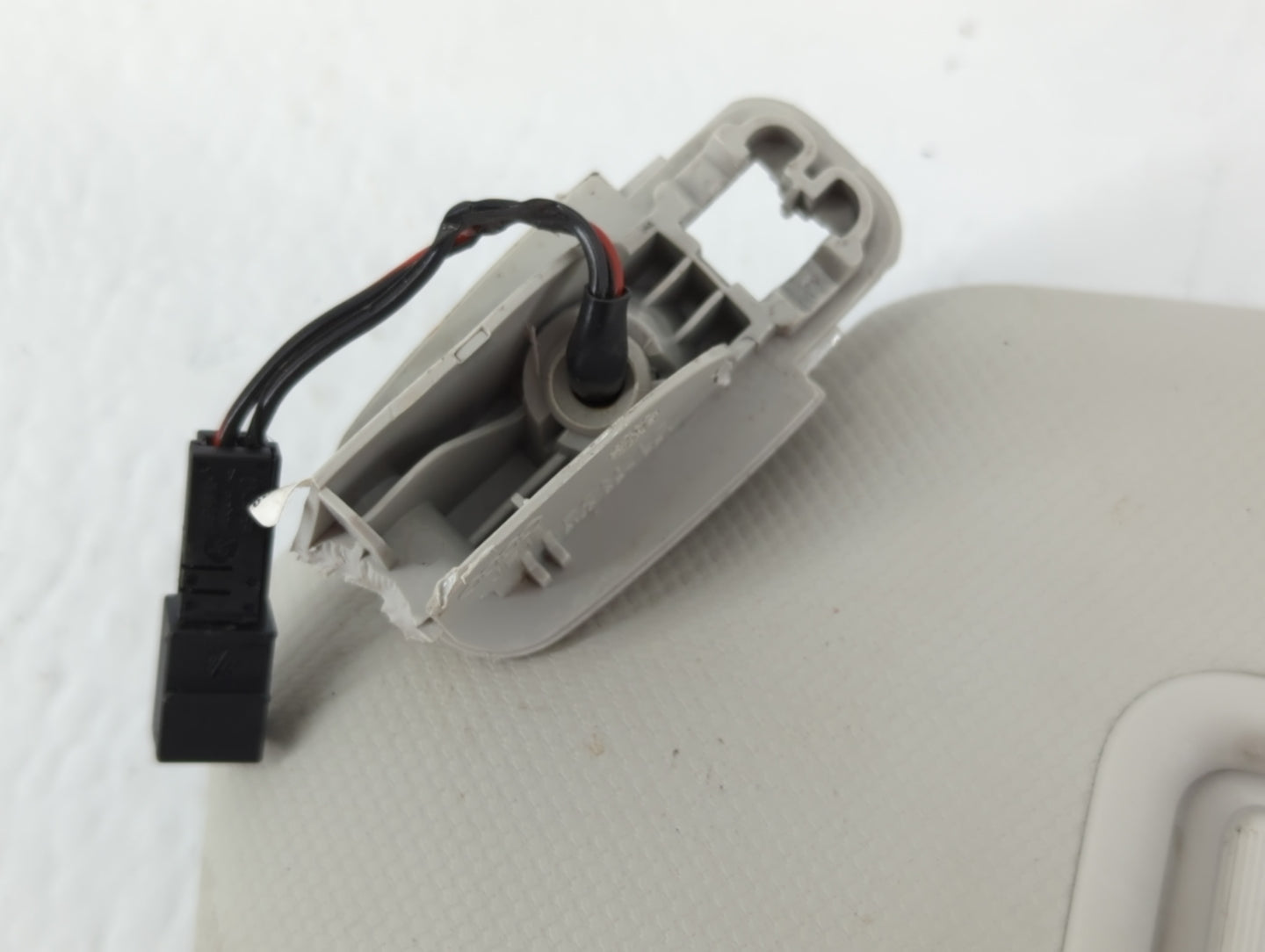 2009-2012 Audi A4 Sun Visor Shade Replacement Driver Left Mirror Fits Fits 2009 2010 2011 2012 OEM Used Auto Parts - Oemused