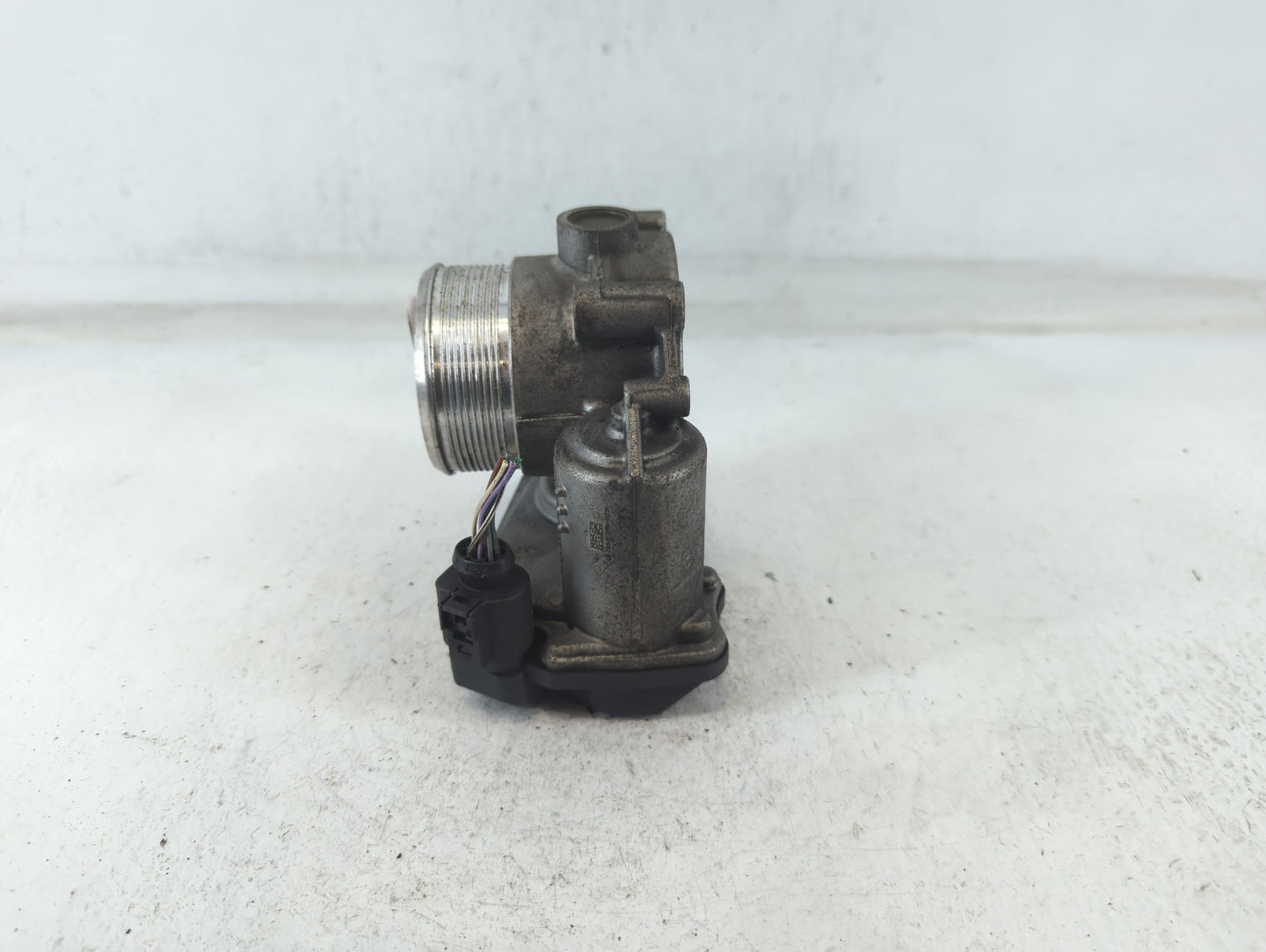 2005-2016 Audi A4 Throttle Body P/N:06F 133 063 Q Fits OEM Used Auto Parts - Oemusedautoparts1.com